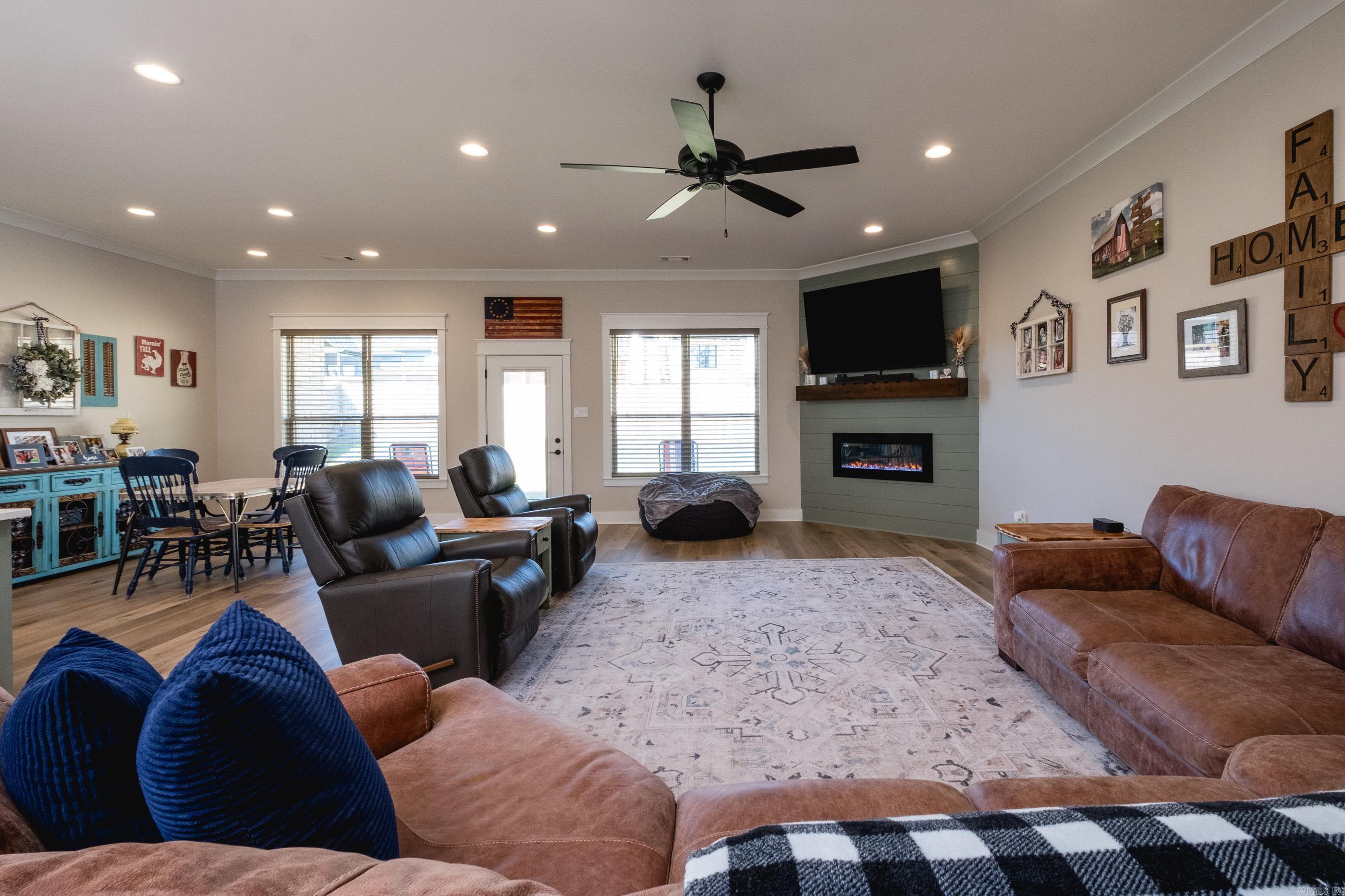 877 Millers Glen Drive Sherwood, AR 72120