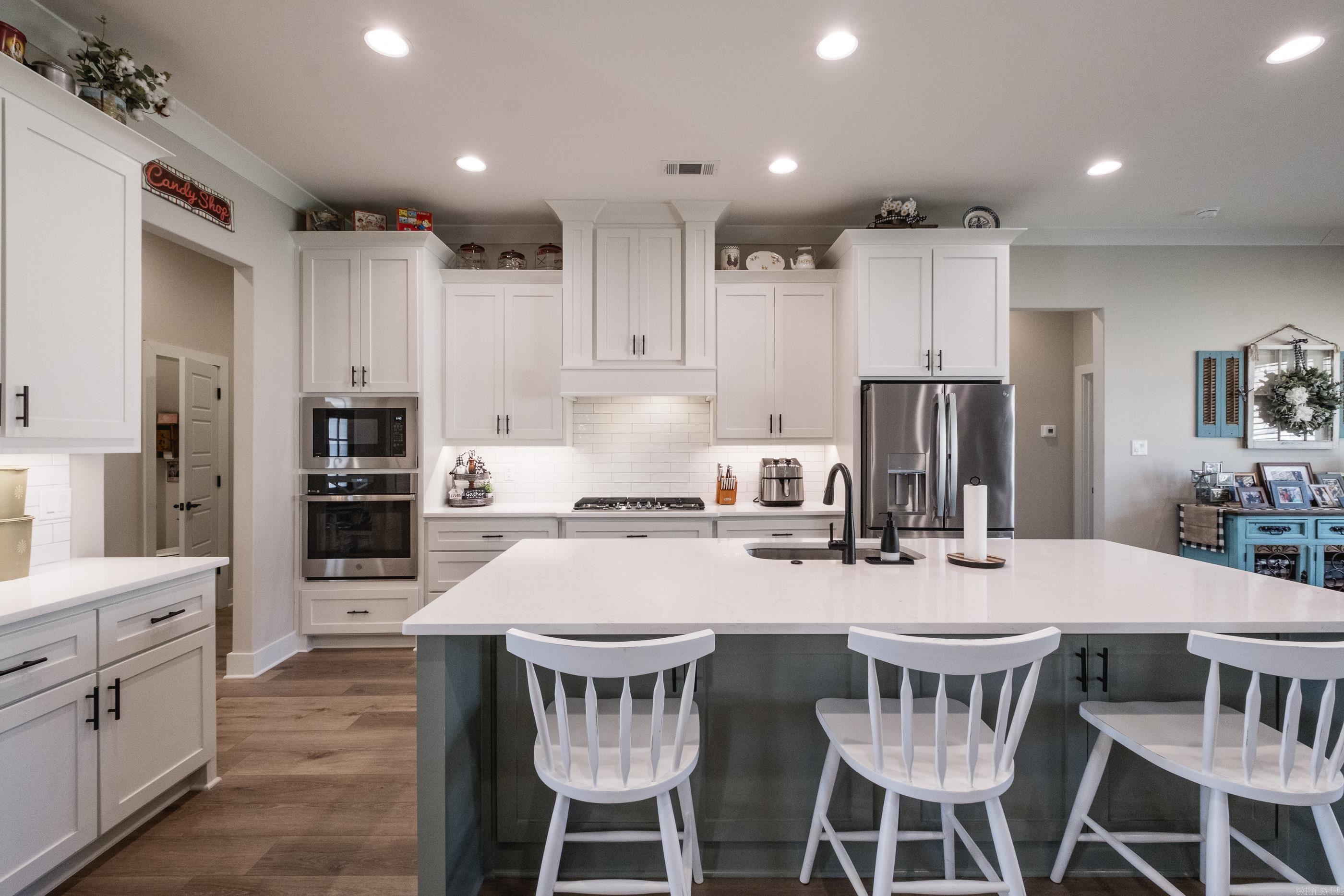 877 Millers Glen Drive Sherwood, AR 72120