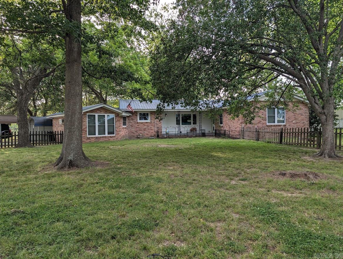 1104 S 65 Highway McGehee, AR 71654