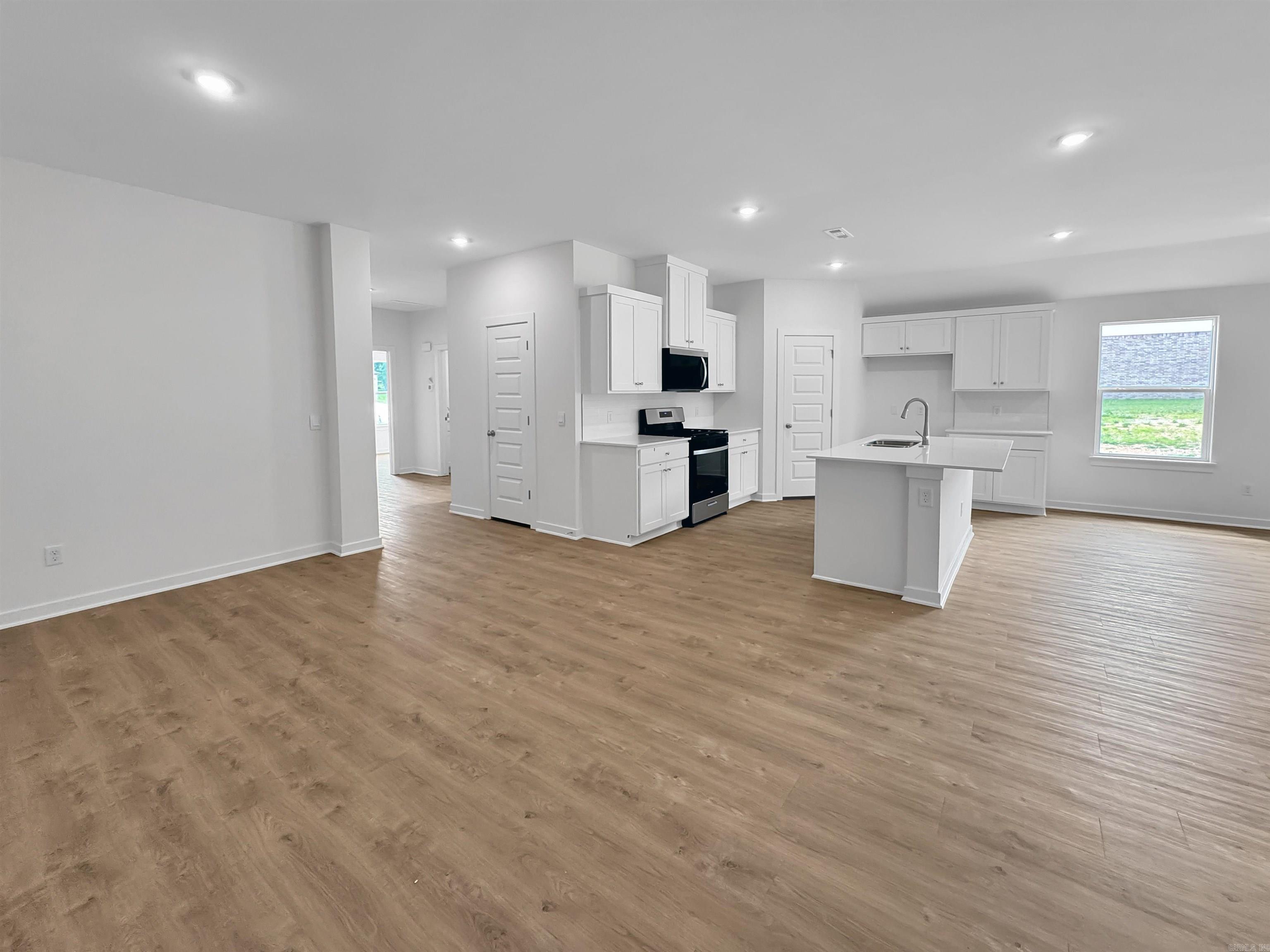 24 Plantation Drive Mayflower, AR 72106