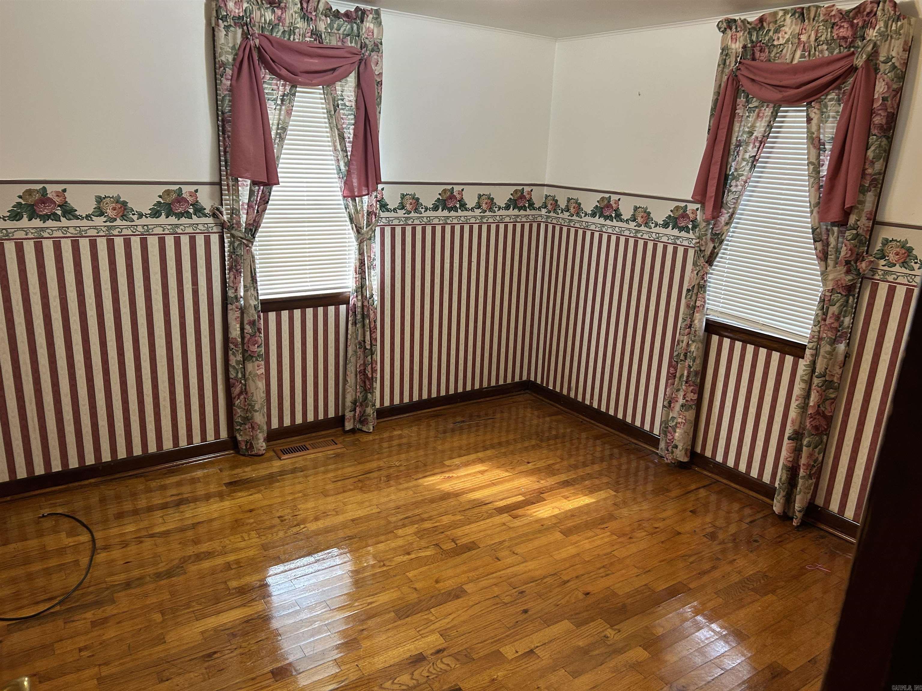 701 N Moose  Morrilton, AR