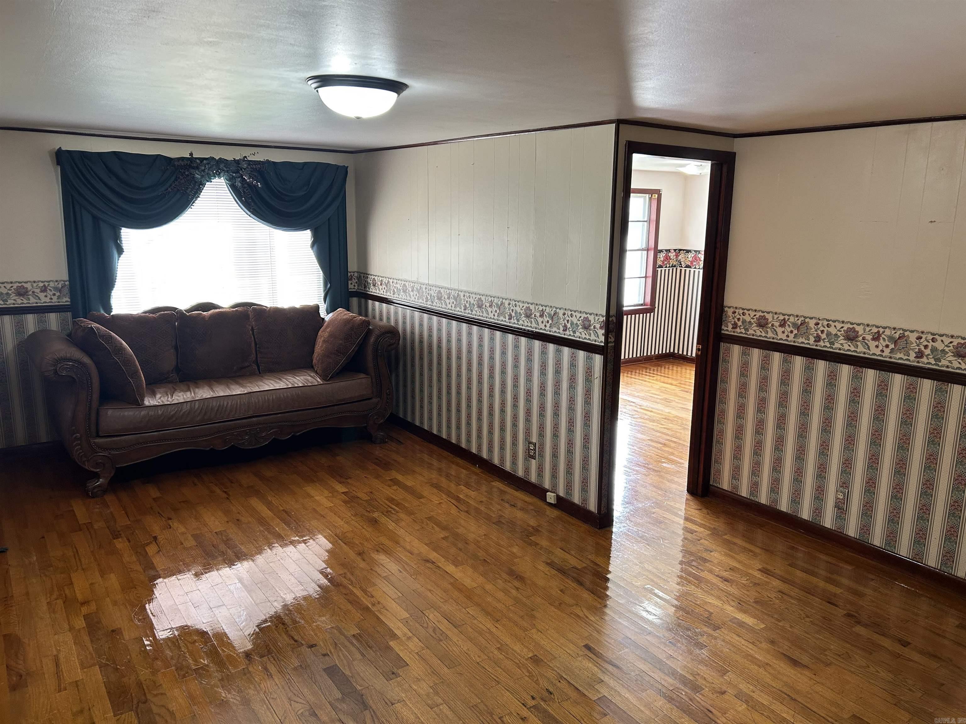 701 N Moose  Morrilton, AR