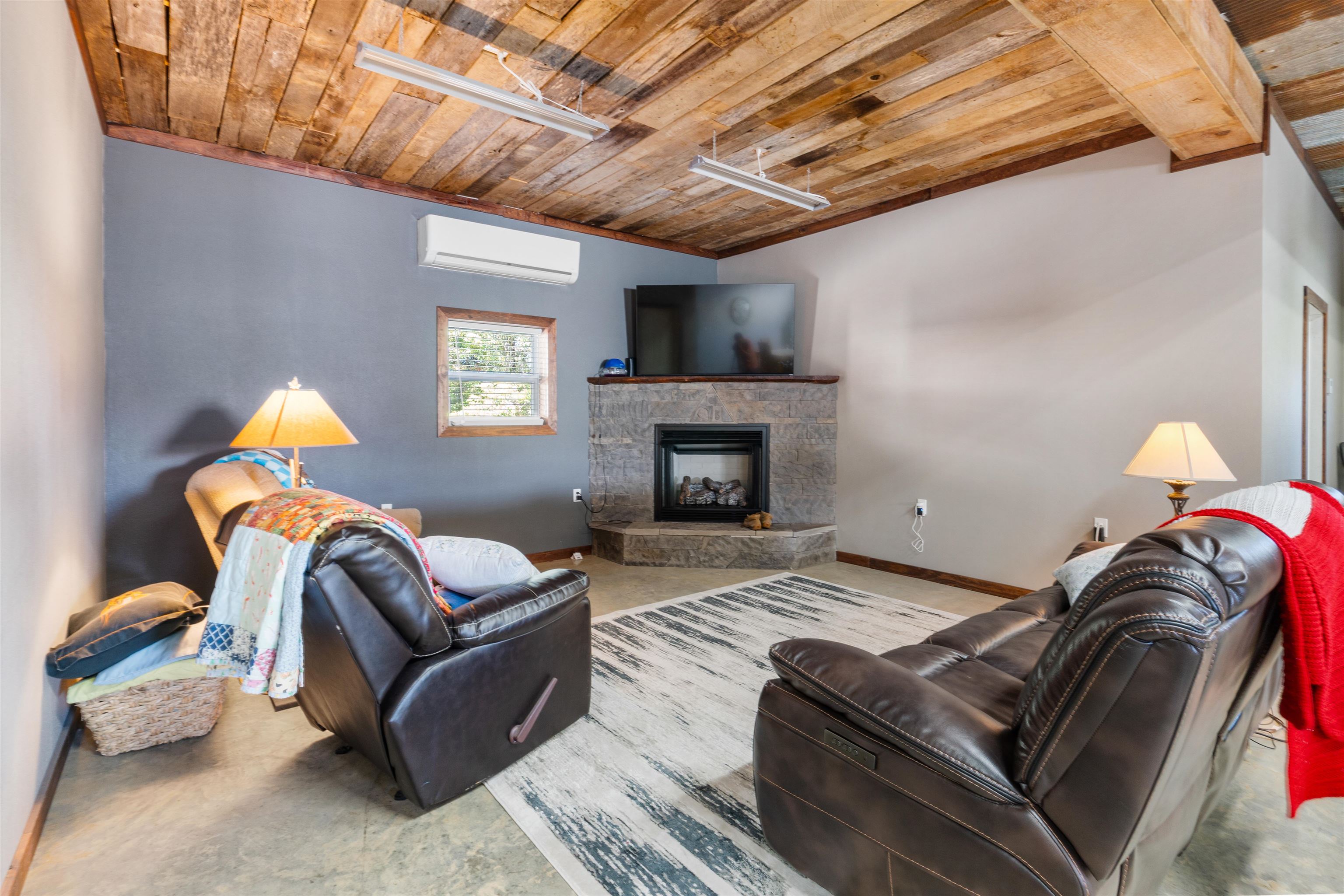 3091 W AR 58 Hwy Melbourne, AR 72556