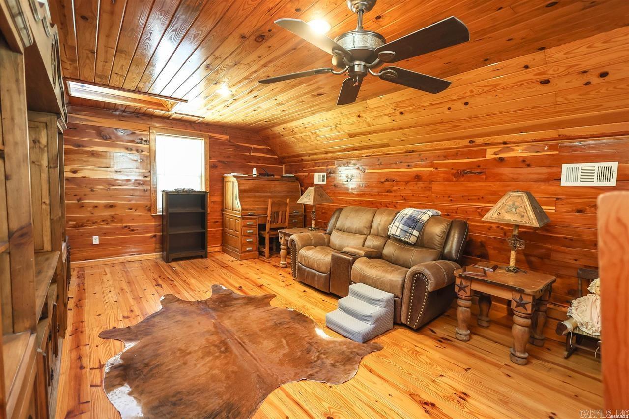 646 School Street Amity, AR 71923