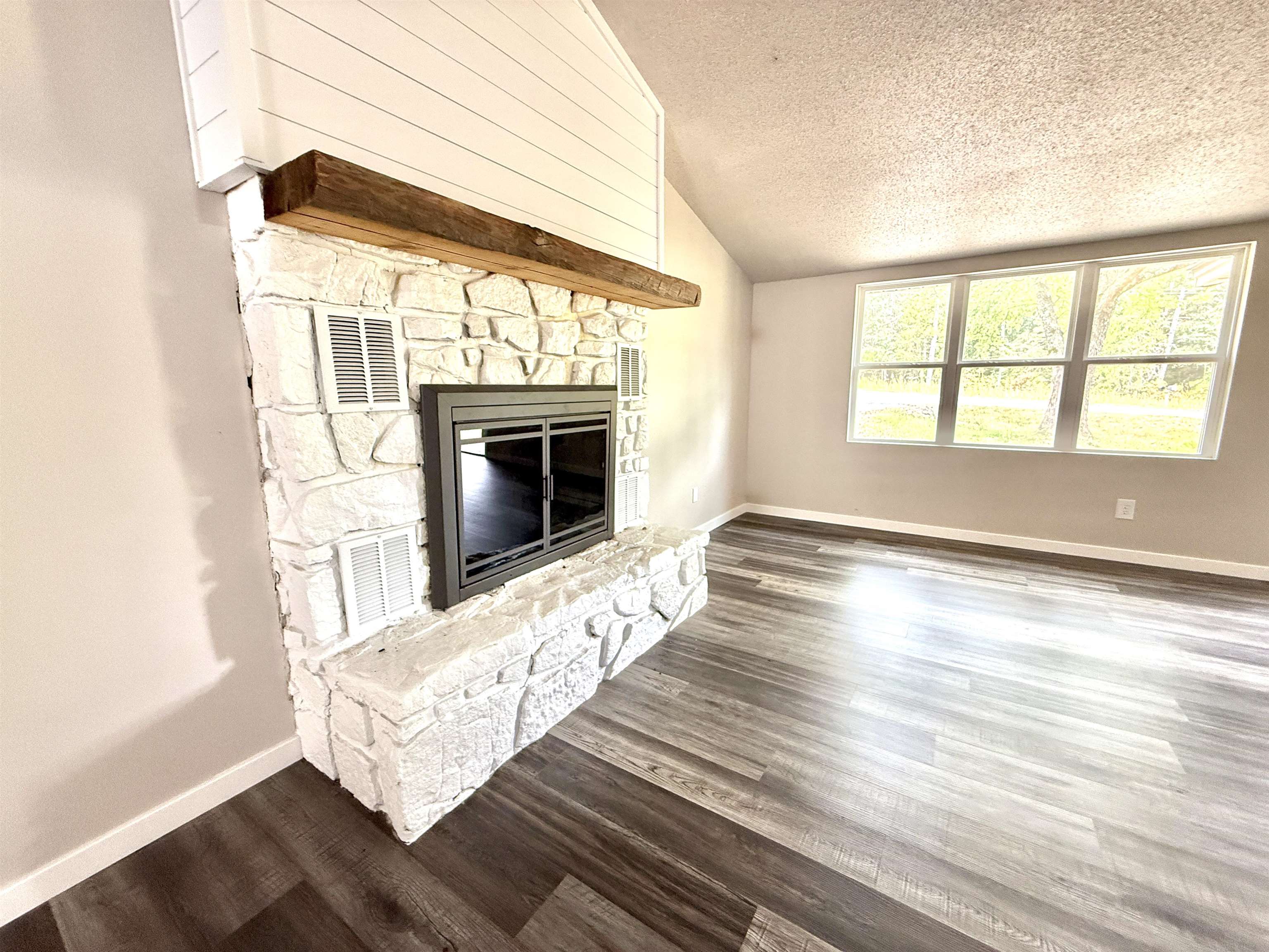 4090 AR 56 Hwy  Wideman, AR