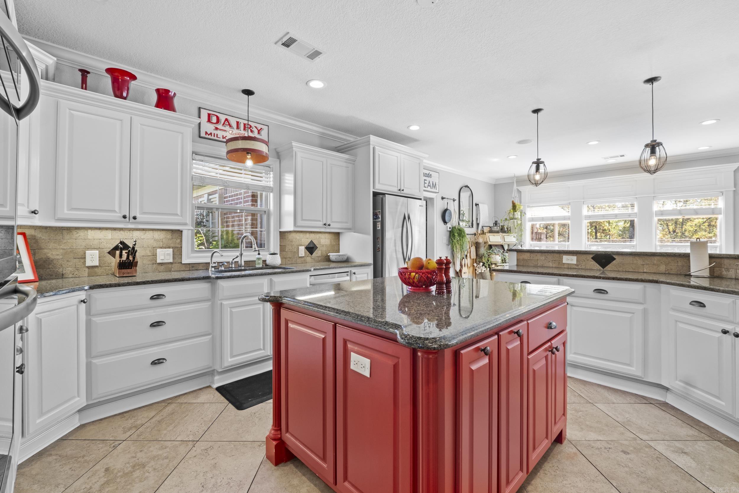 101 Summerview  Searcy, AR