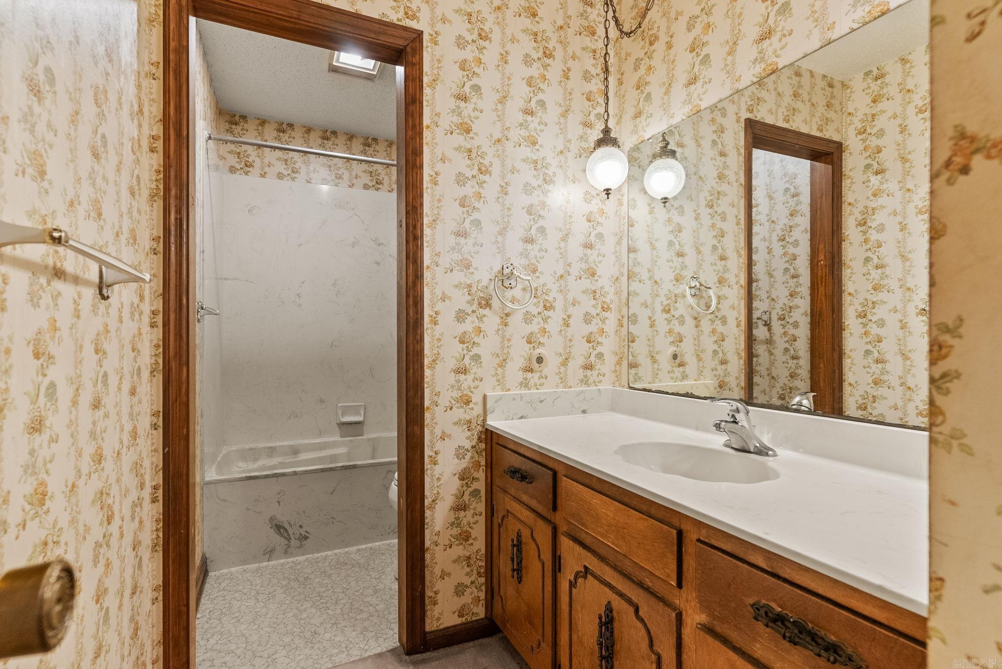 8 Beaconsfield Court Sherwood, AR 72120