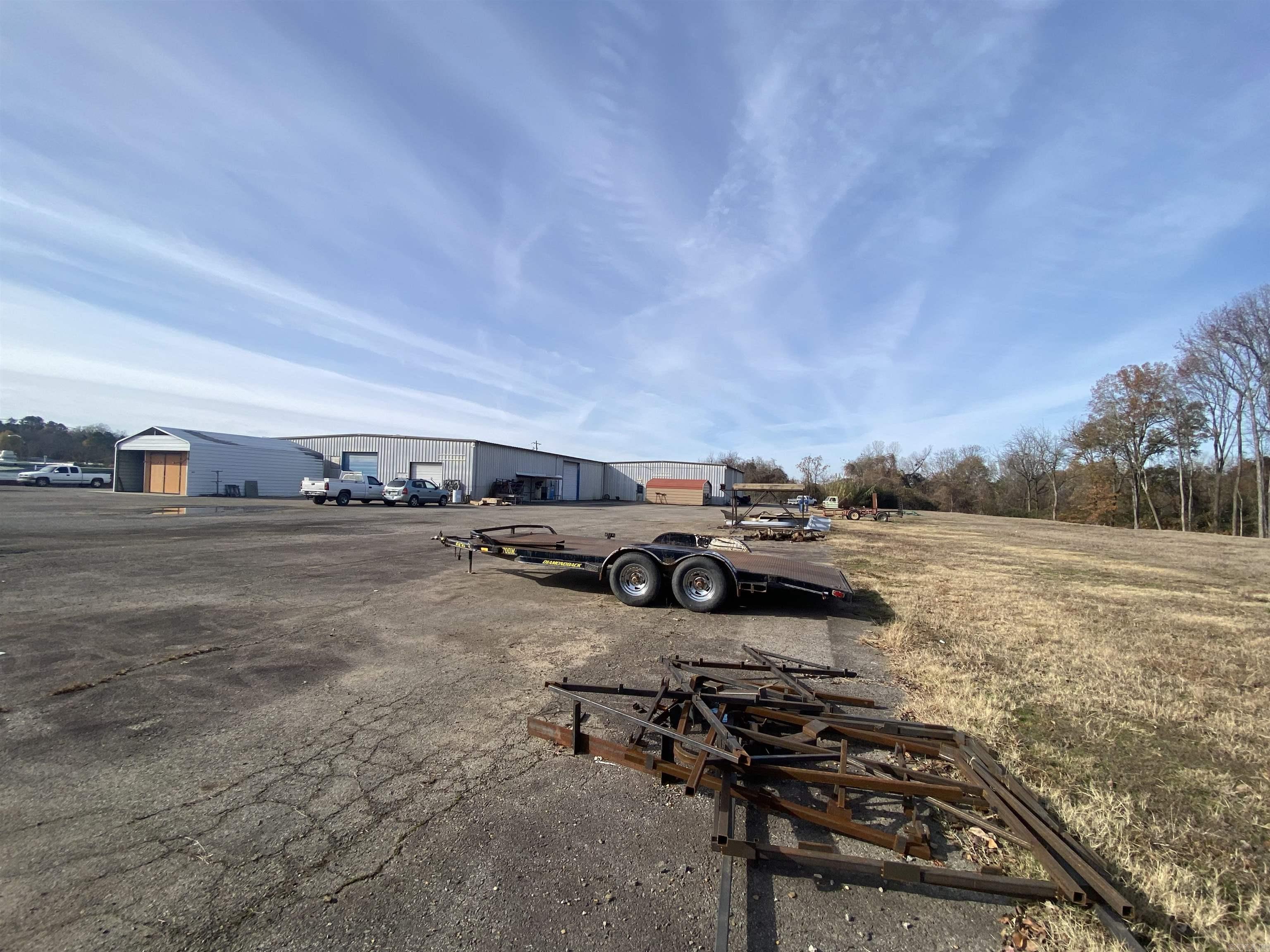 1215 E Broadway  Morrilton, AR