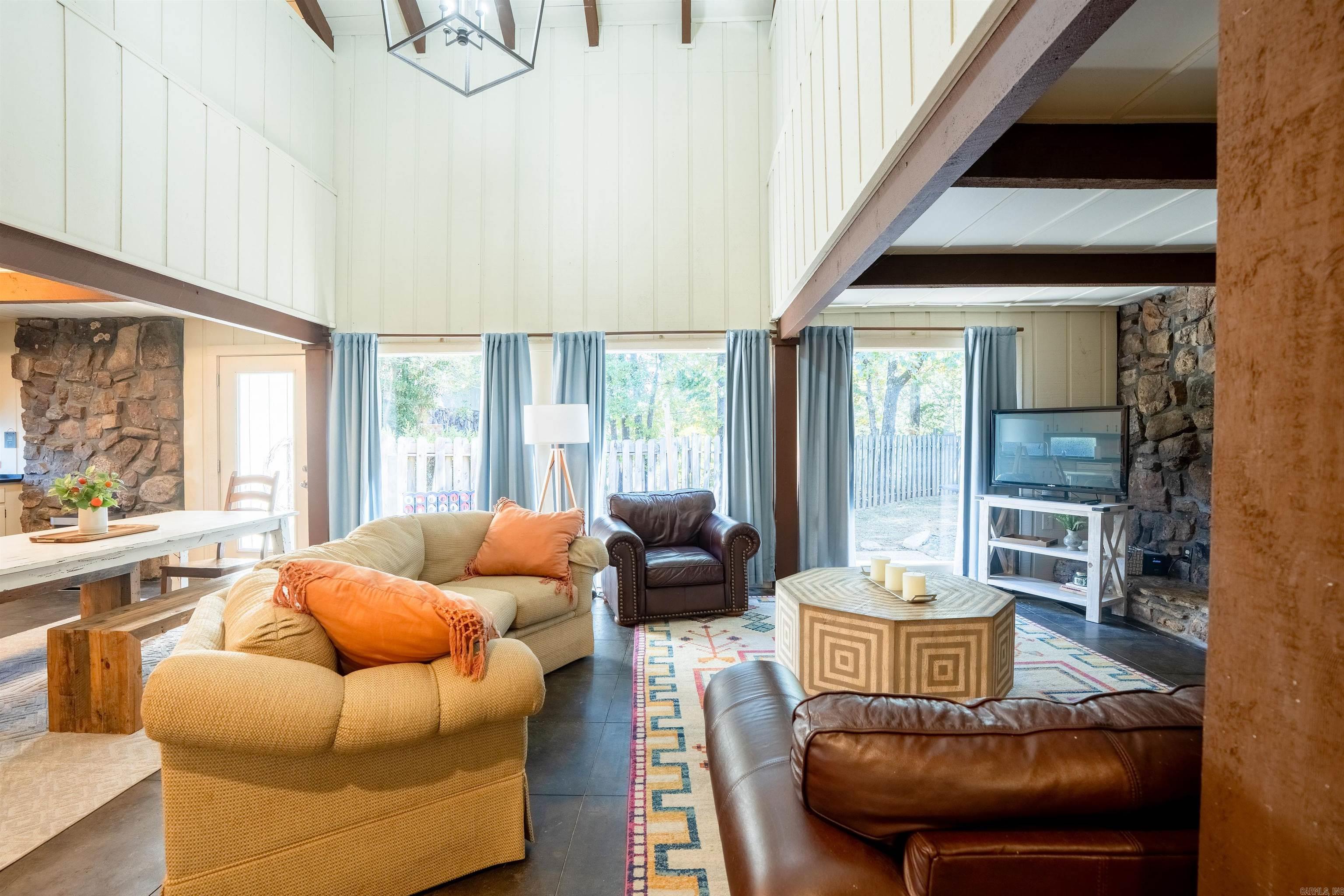 458 E Orchard  Heber Springs, AR