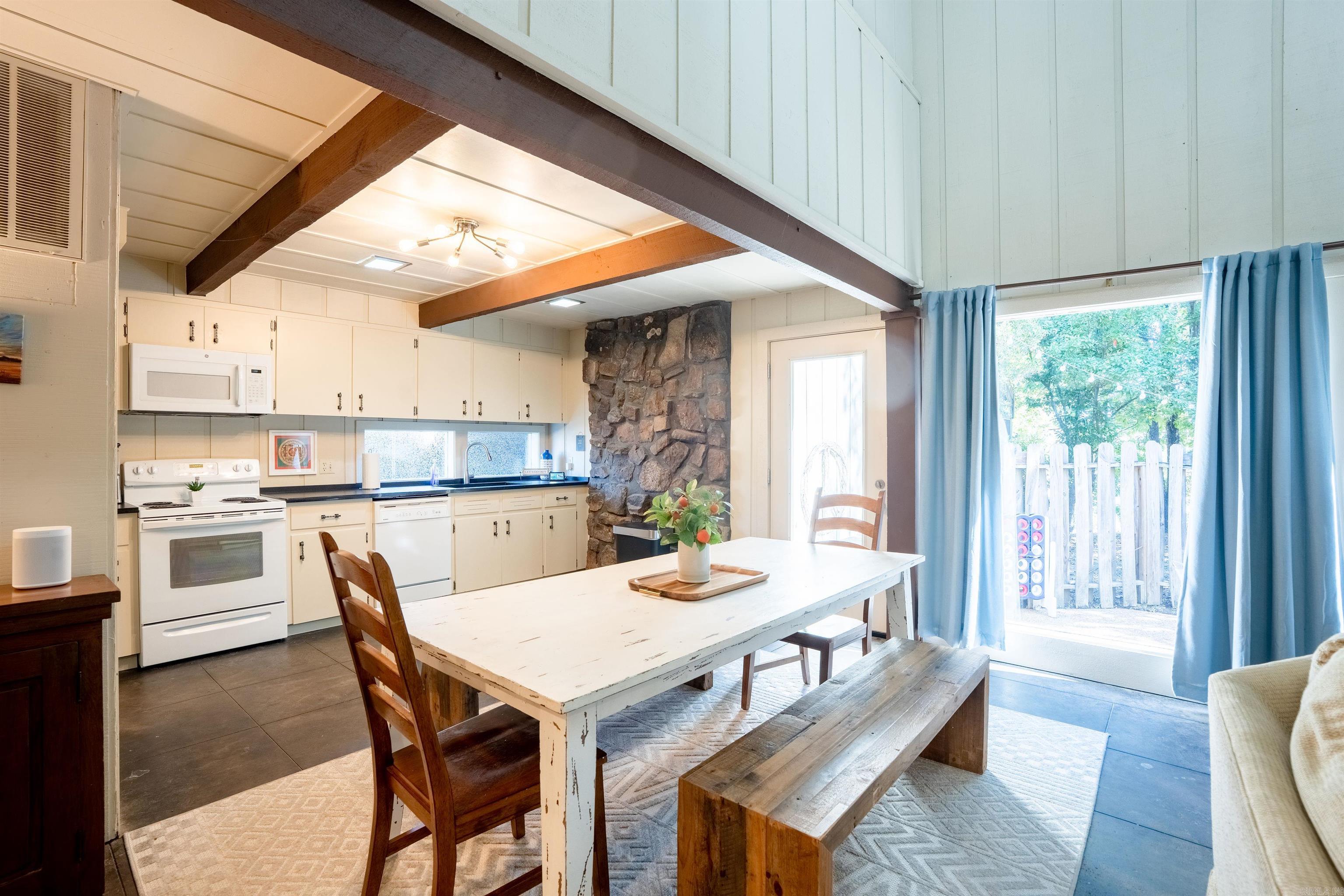 458 E Orchard  Heber Springs, AR