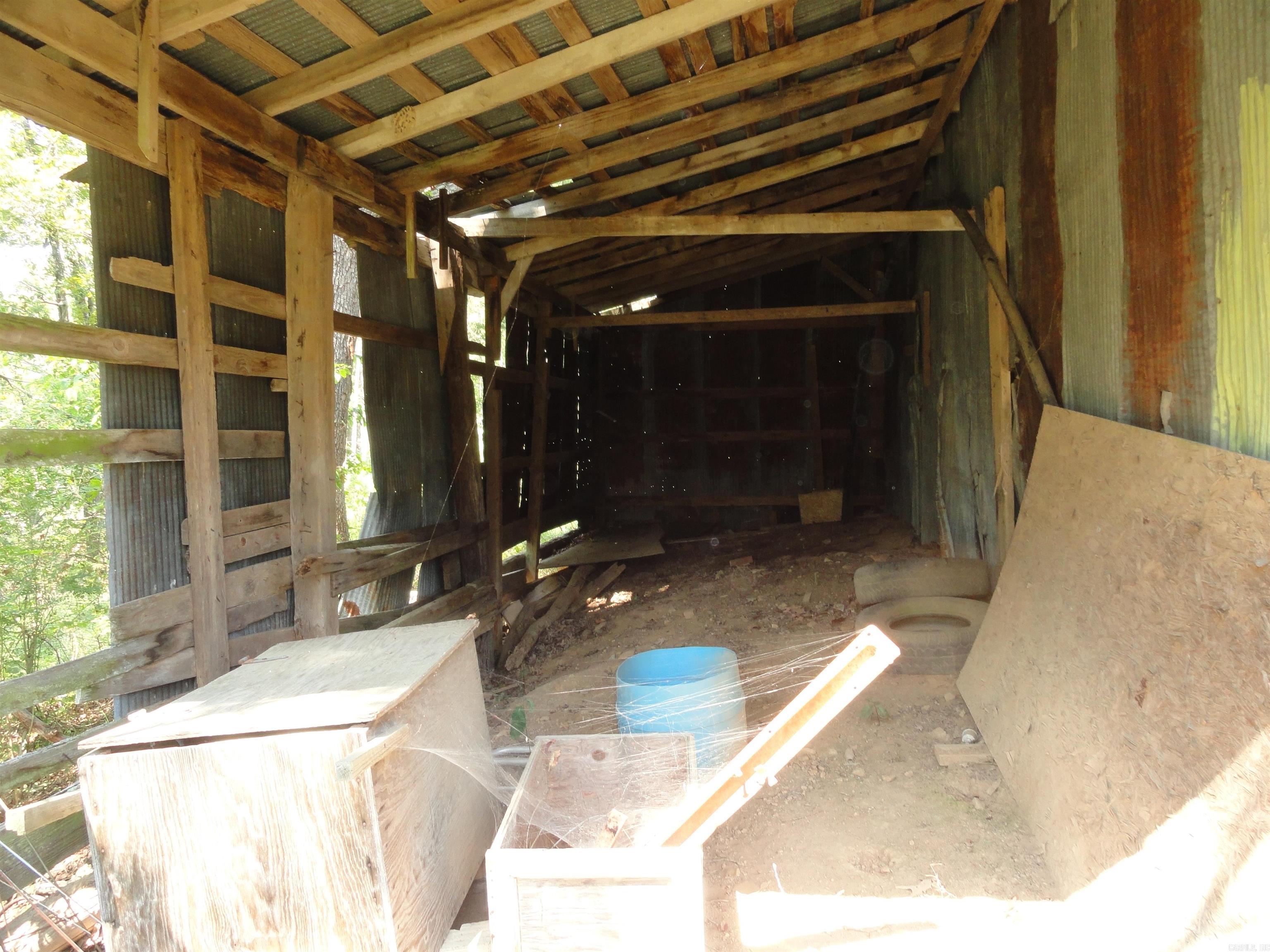 4971 US-65 N  Clinton, AR
