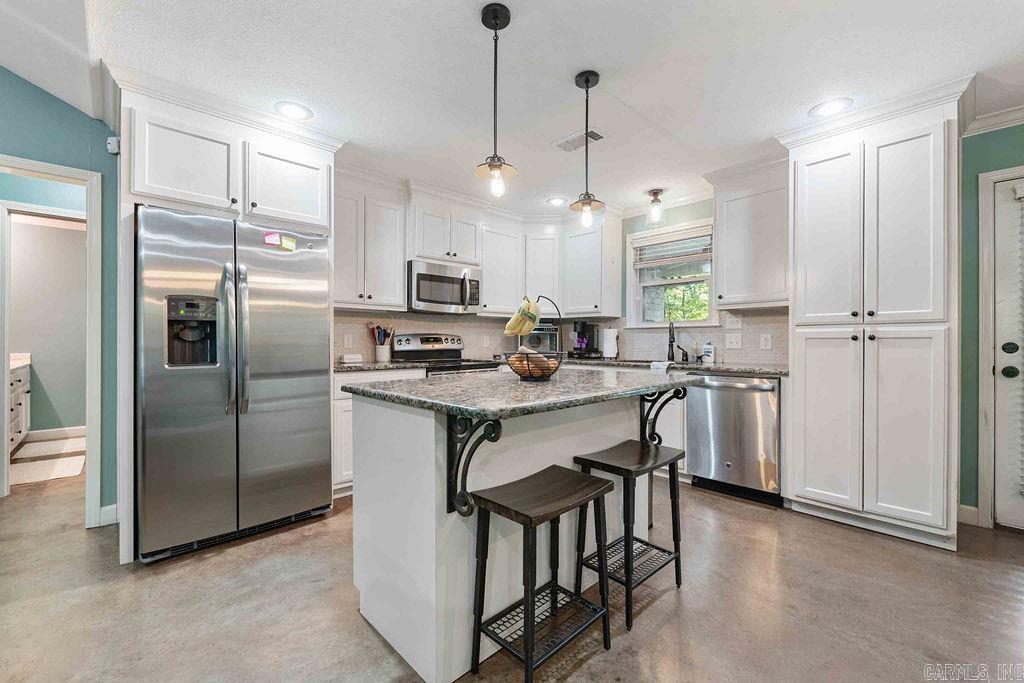 11 Sandy Ln Greenbrier, AR 72058