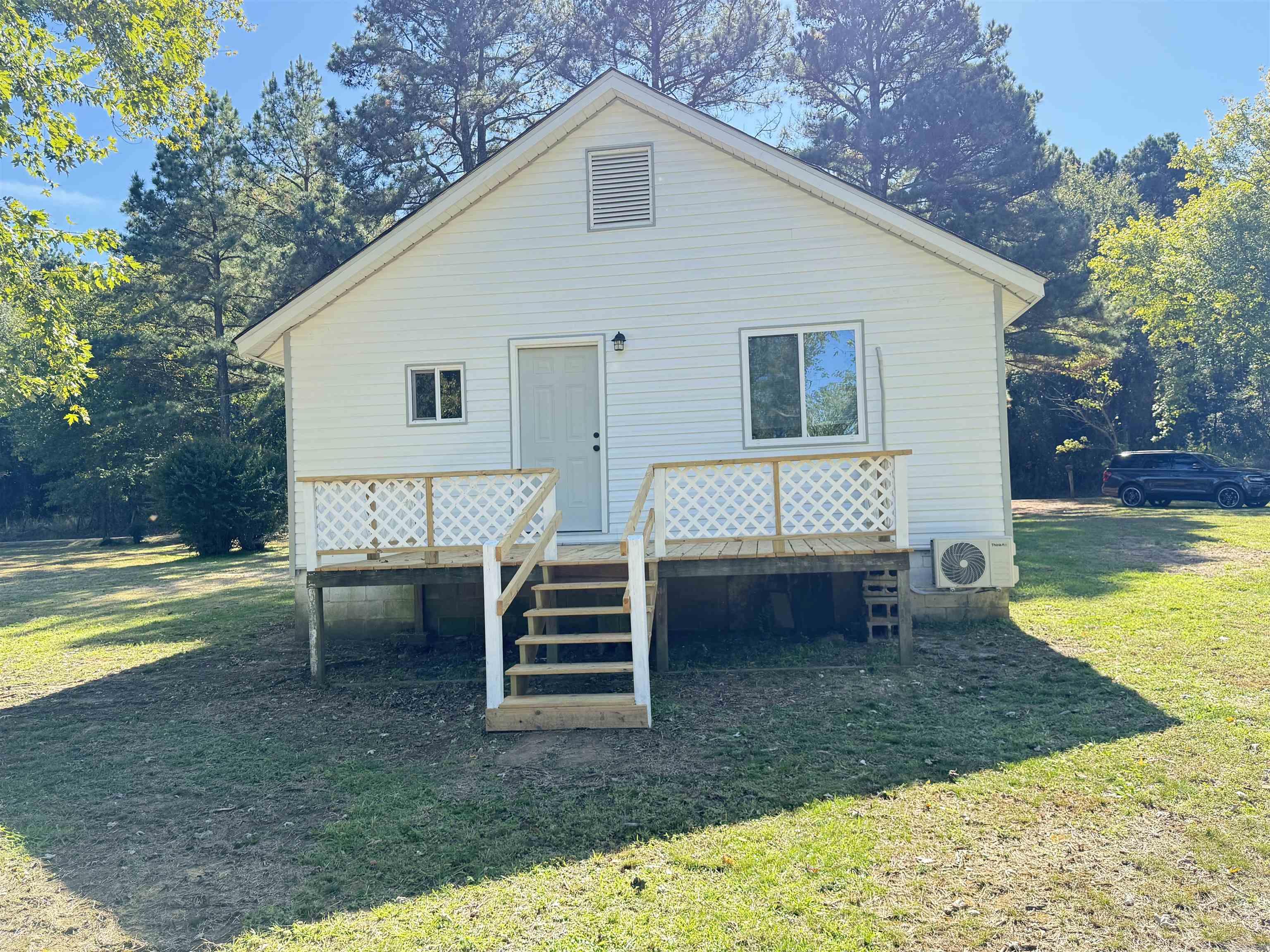 1636 Riverpoint  Clarksville, AR