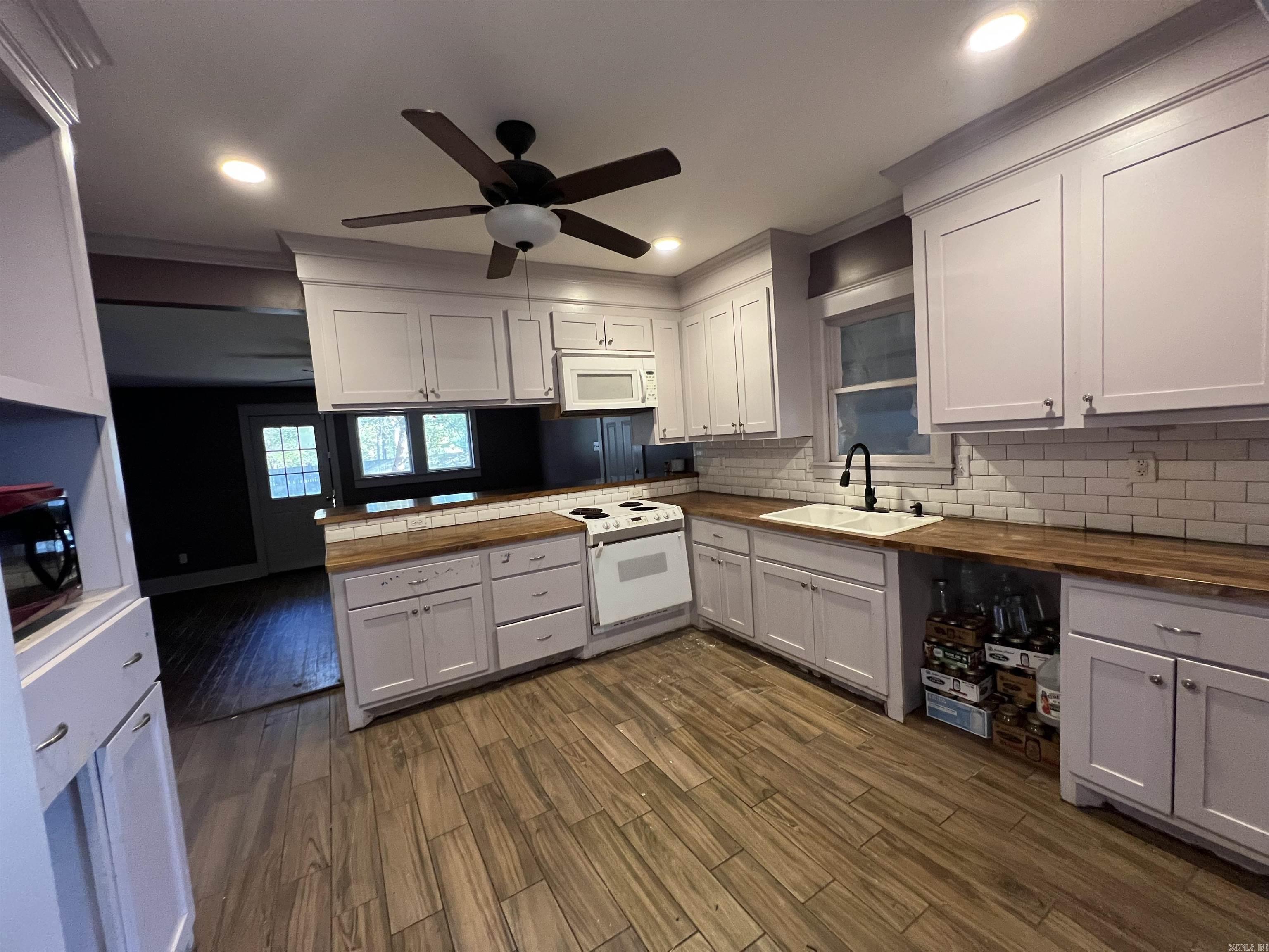 106 E Georgia  Beebe, AR