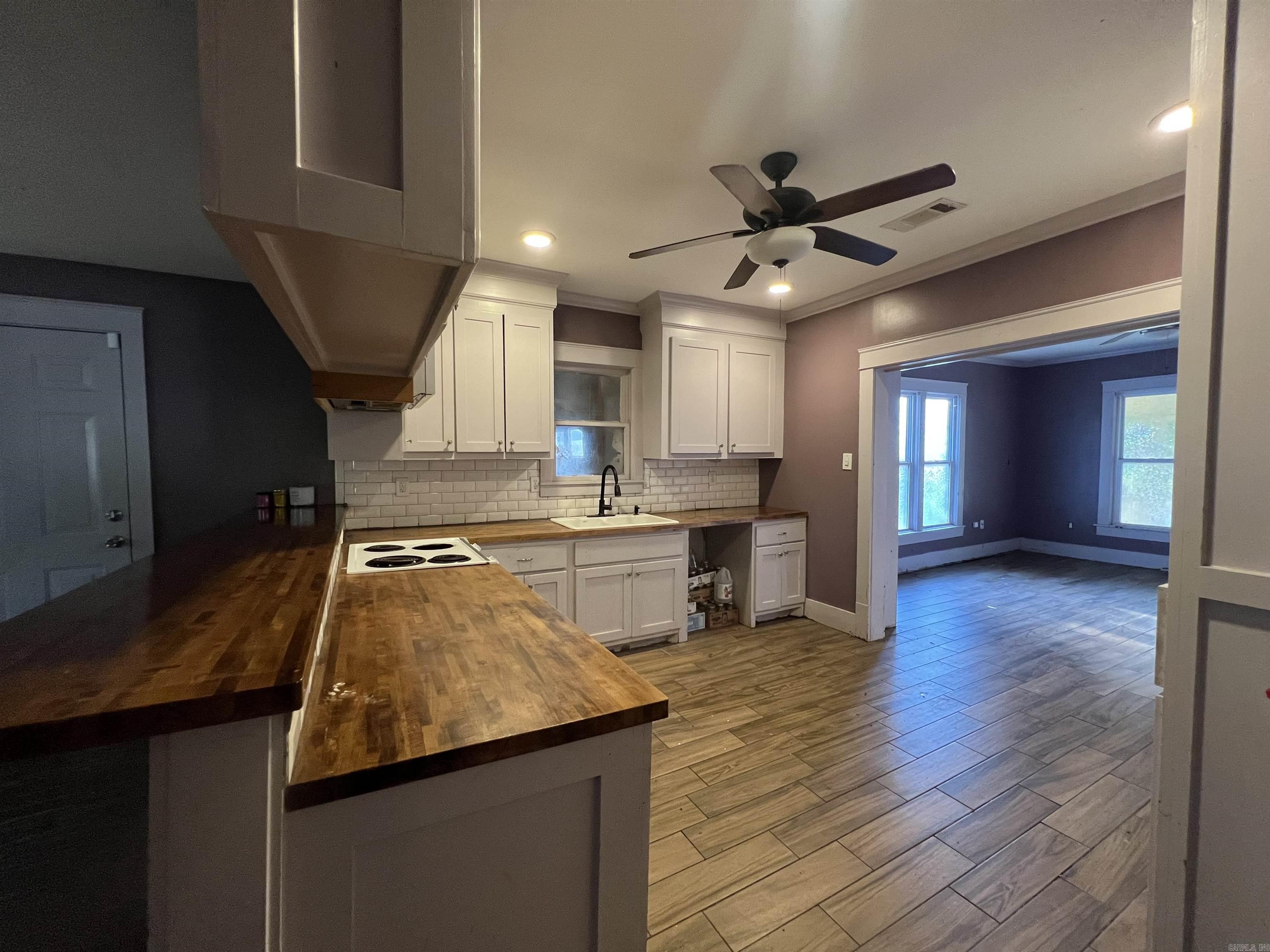 106 E Georgia  Beebe, AR