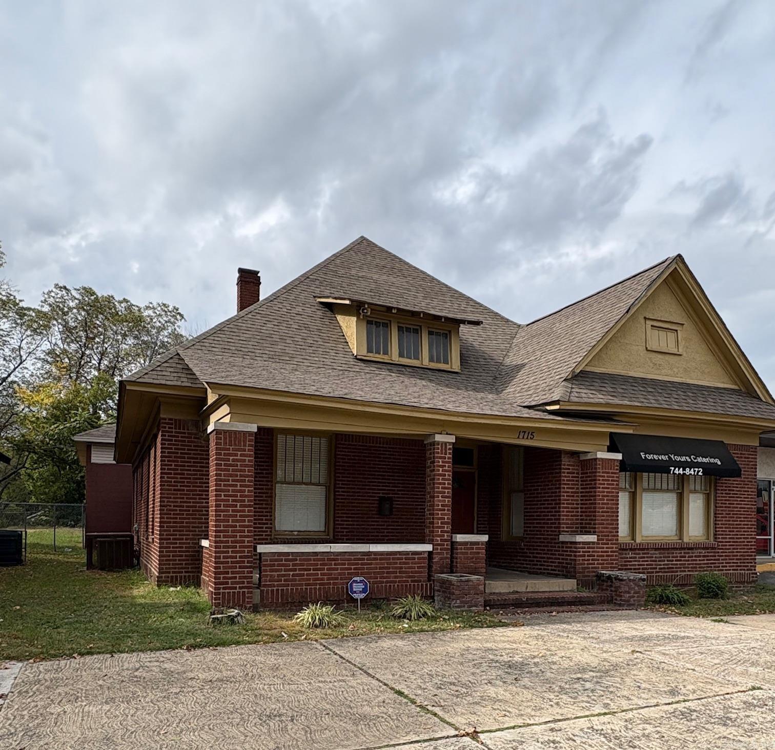 1715 MAIN  North Little Rock, AR
