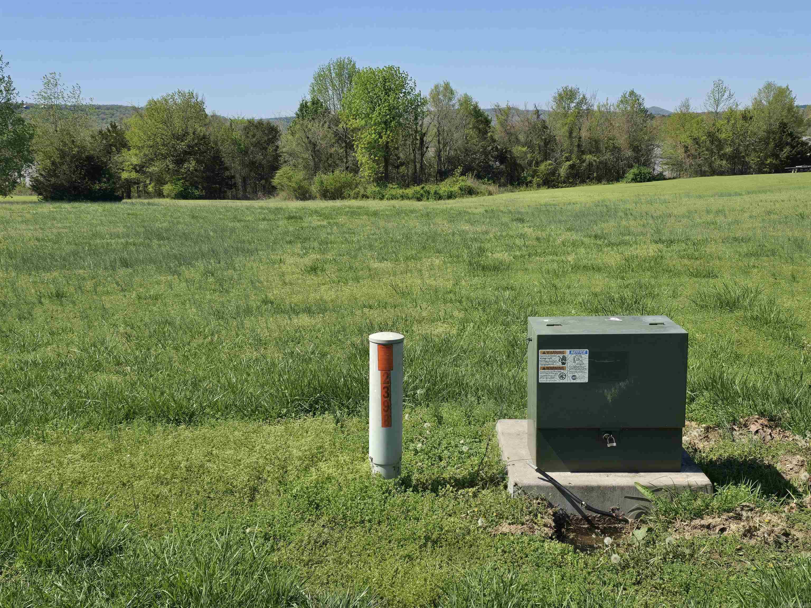 100 Emerald Lane  Greers Ferry, AR