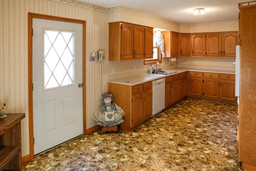 498 Old Fort Rd Melbourne, AR 72556