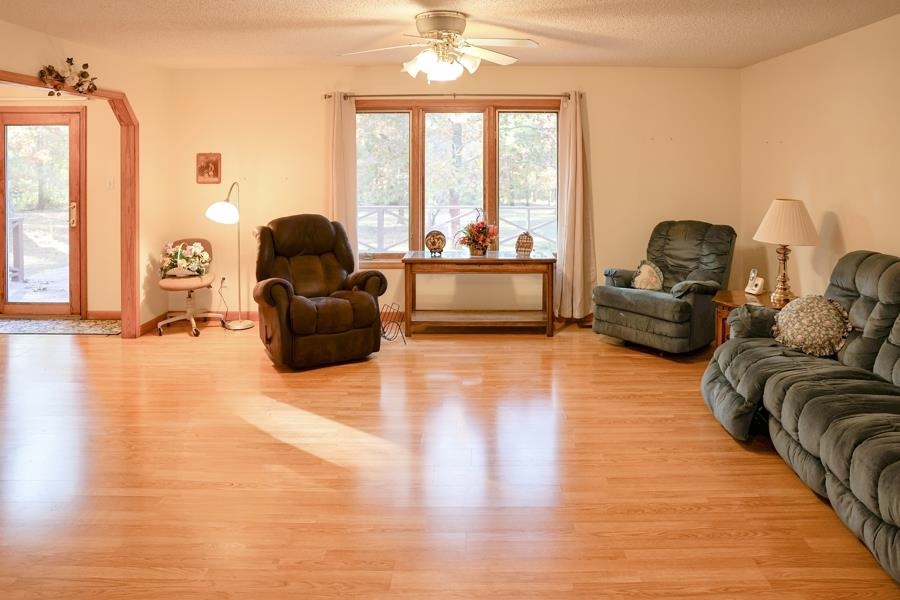 498 Old Fort Rd Melbourne, AR 72556