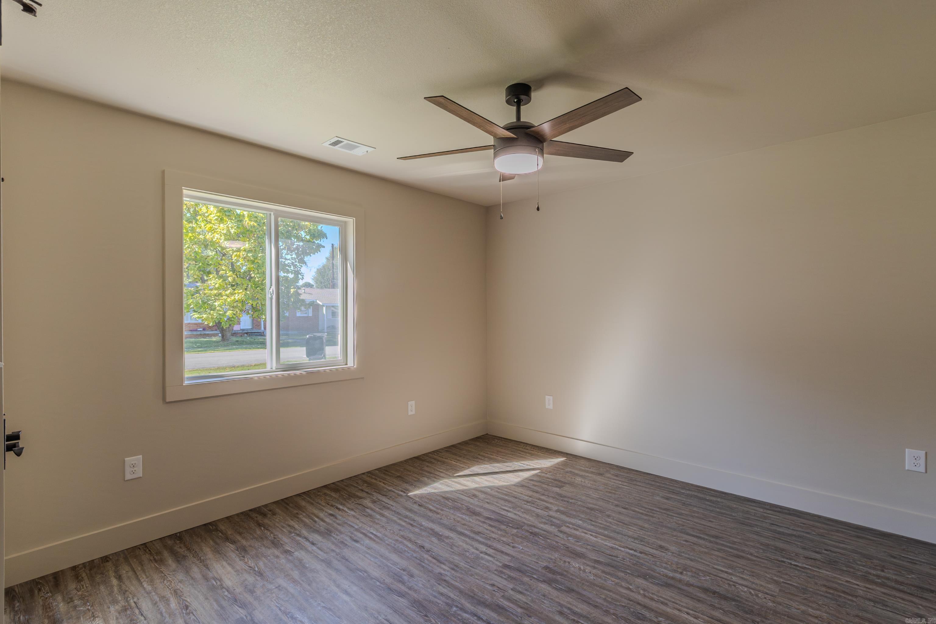 1811 Magnolia Ln Paragould, AR 72450