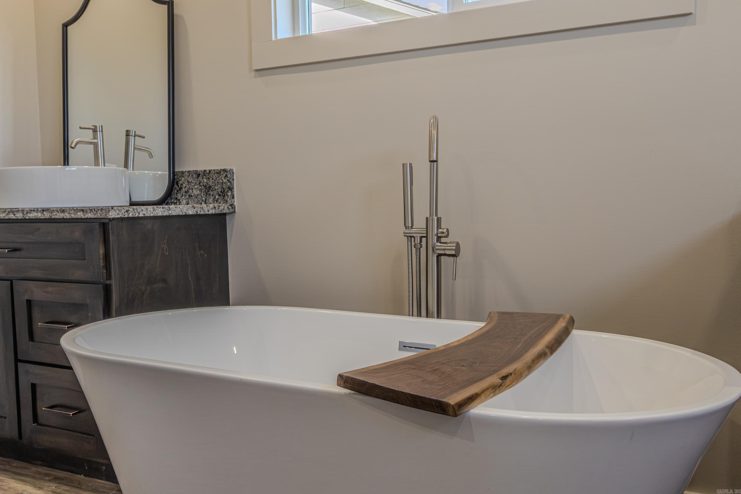 1811 Magnolia Ln Paragould, AR 72450