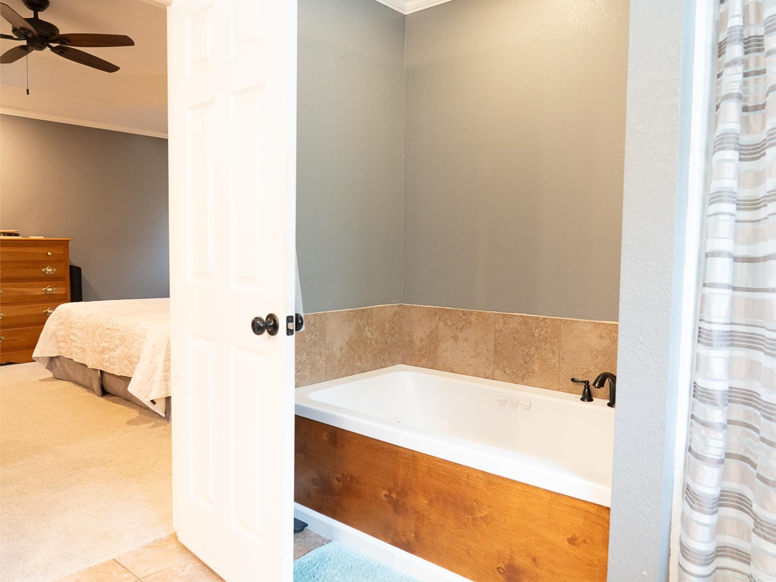 20 Pure Country Road Greers Ferry, AR 72067