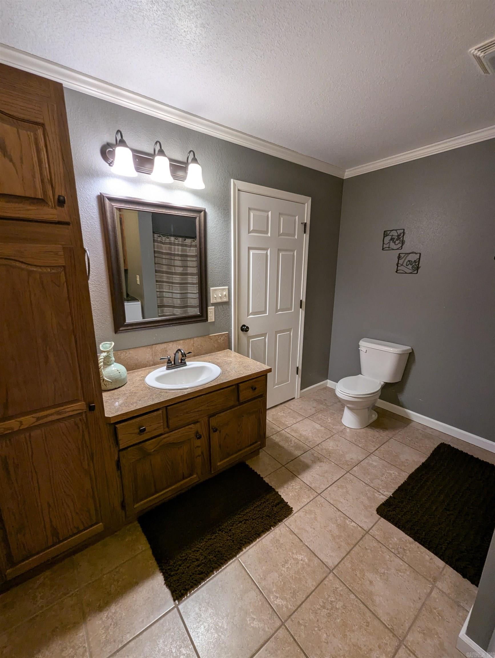 20 Pure Country  Greers Ferry, AR