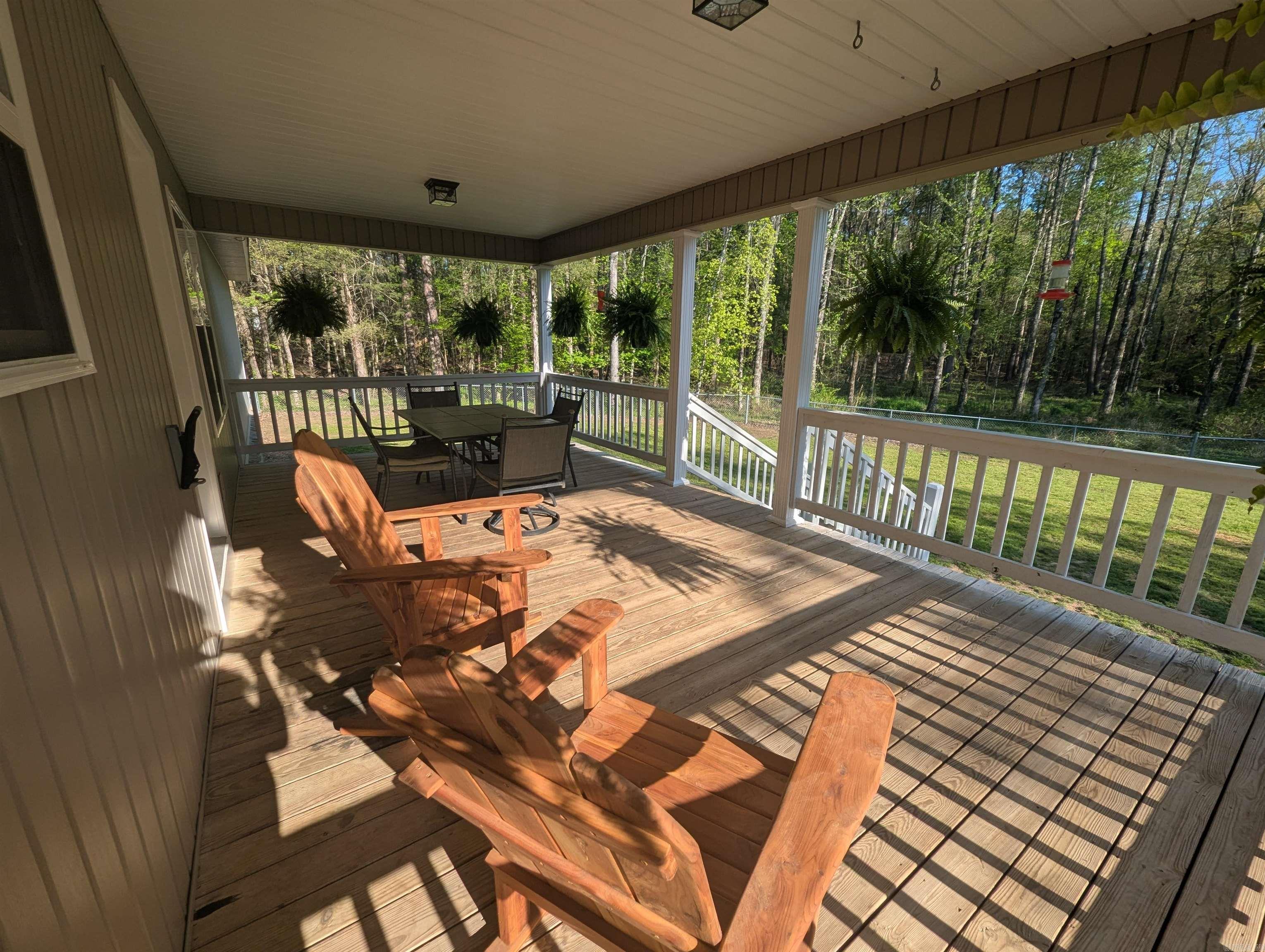 20 Pure Country  Greers Ferry, AR