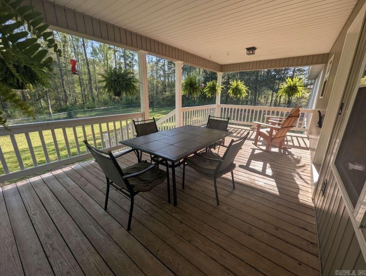 20 Pure Country  Greers Ferry, AR