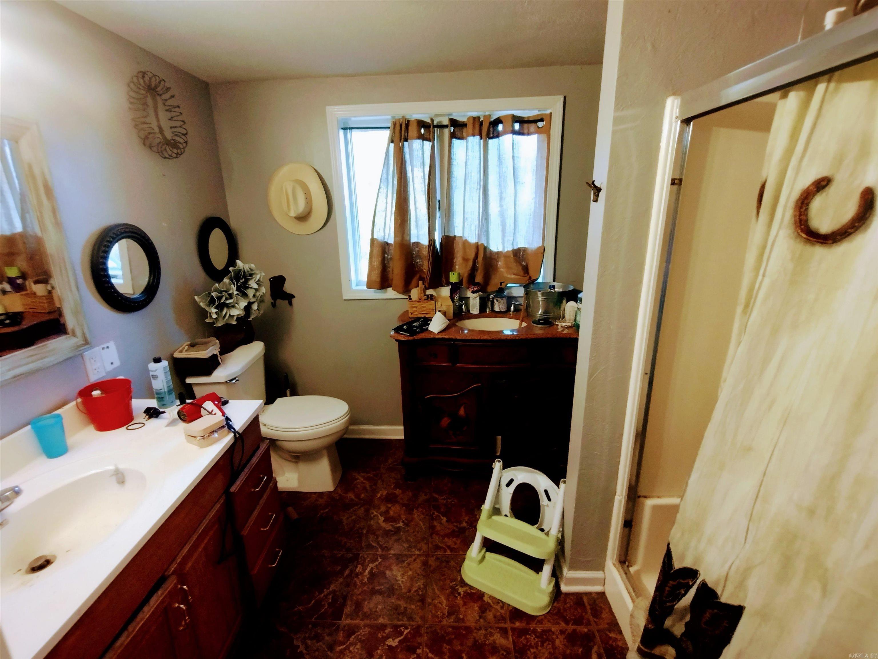 1000 Arvid Maeland Blvd  Mountain View, AR