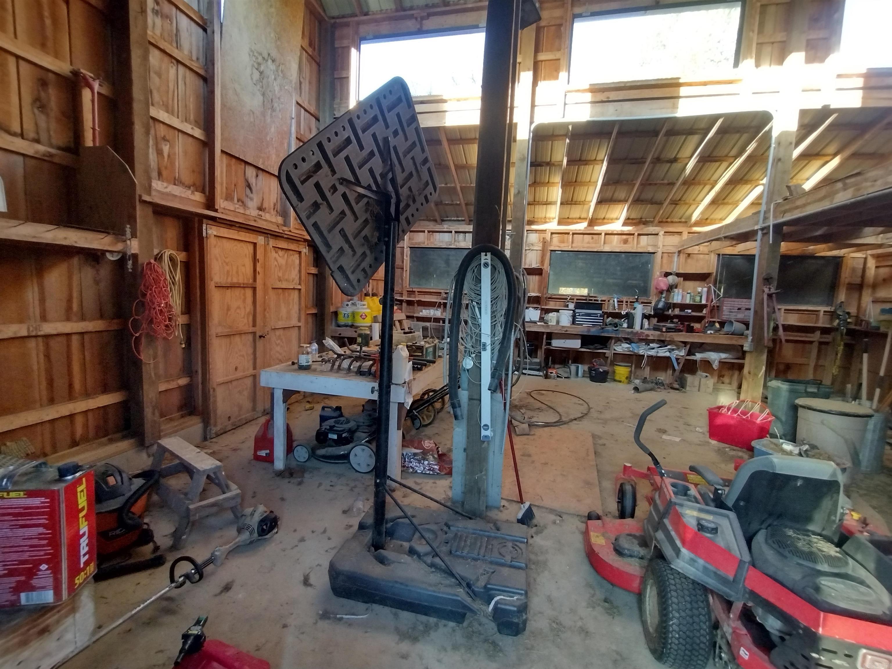 1000 Arvid Maeland Blvd  Mountain View, AR