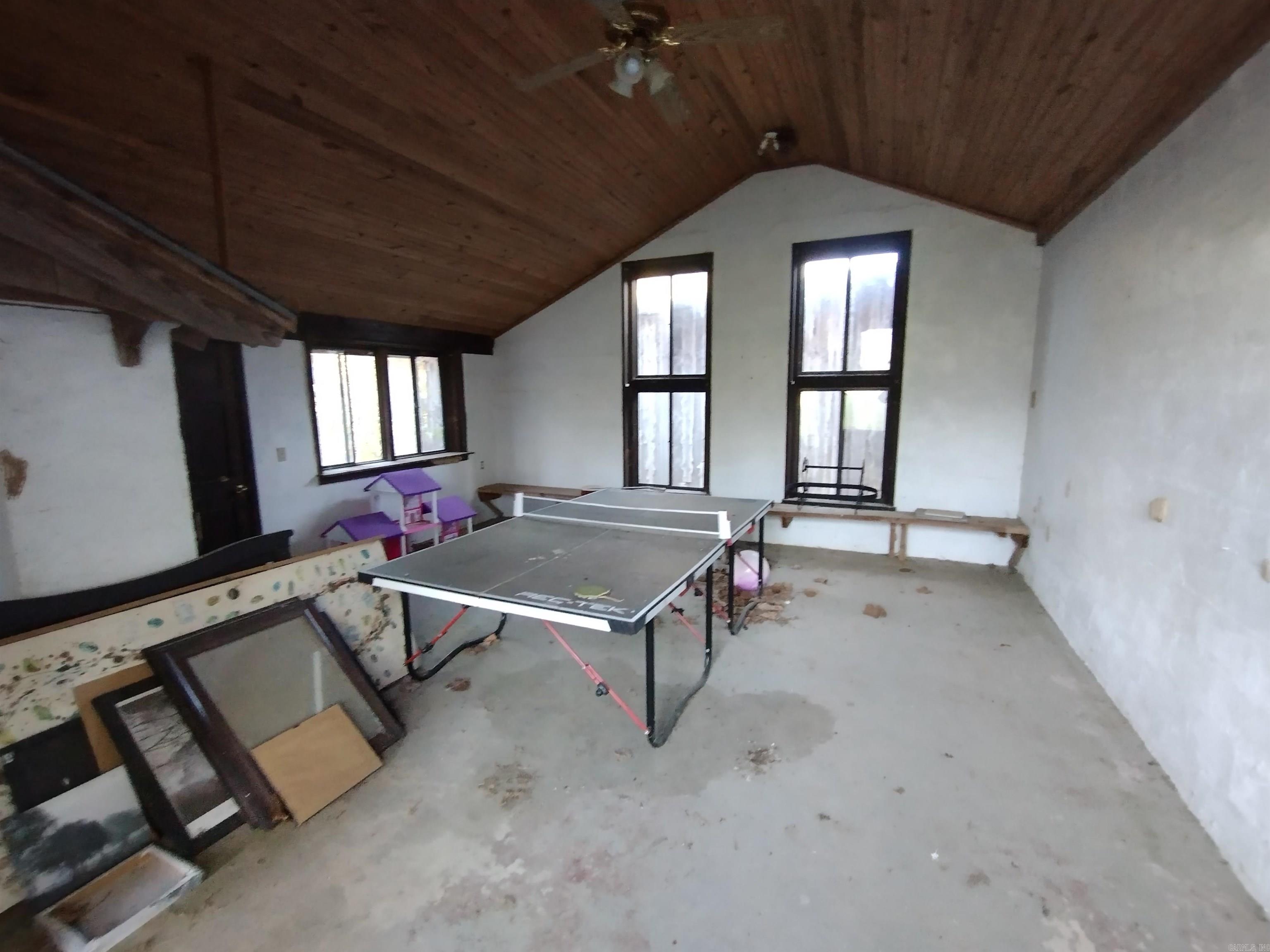 1000 Arvid Maeland Blvd  Mountain View, AR