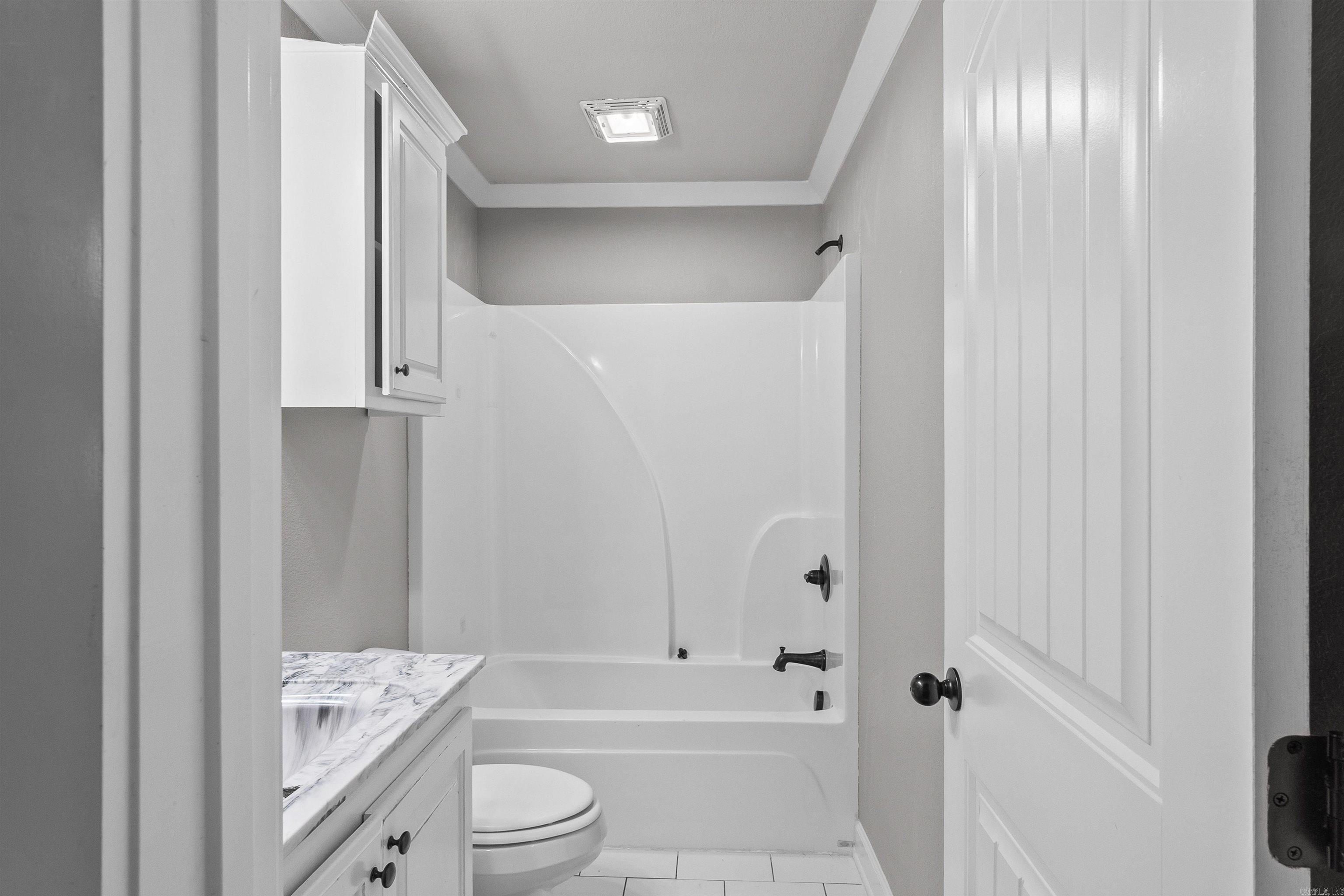 2032 N Hills Drive Cabot, AR 72023