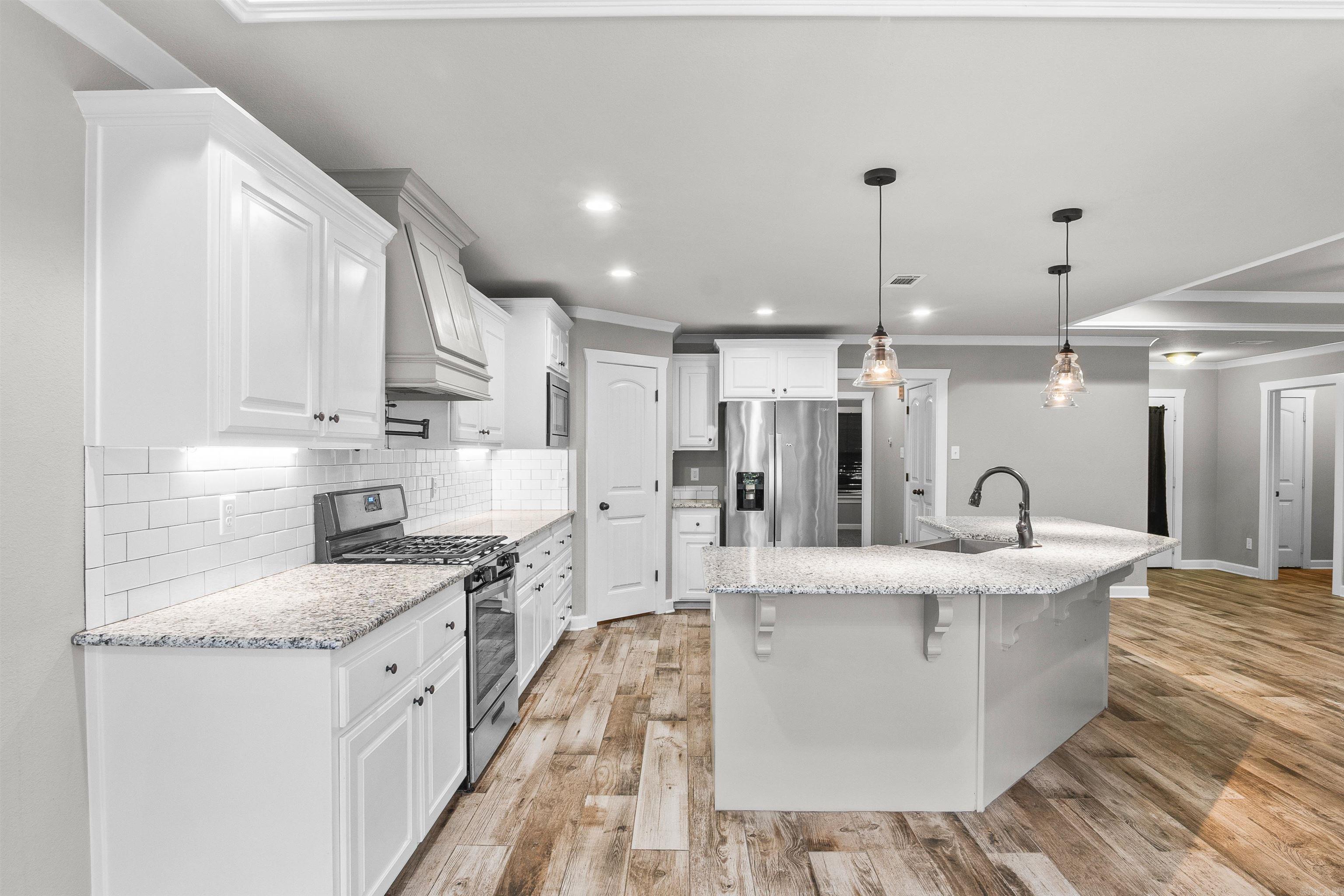 2032 N Hills Drive Cabot, AR 72023