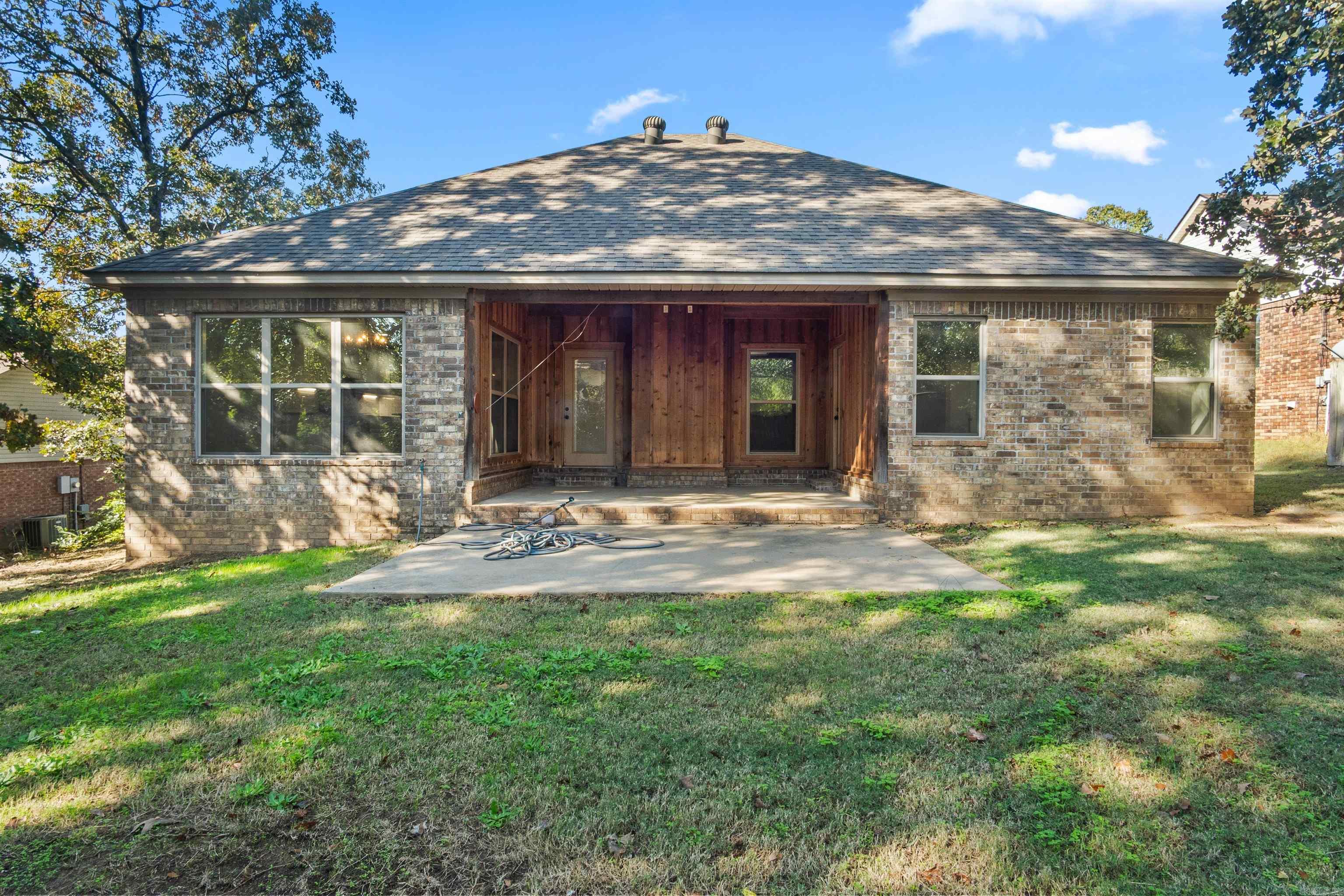 2032 N Hills Drive Cabot, AR 72023