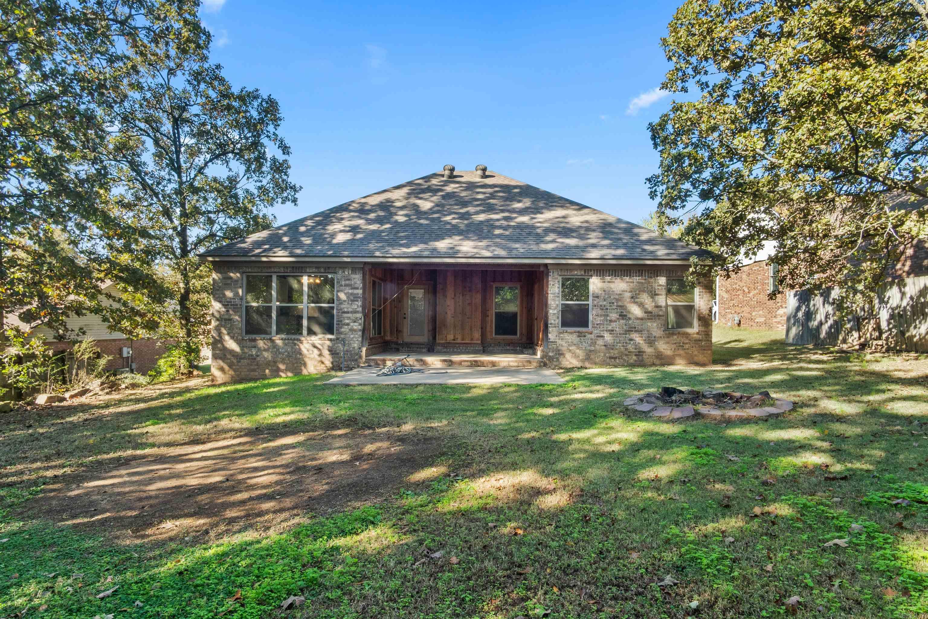 2032 N Hills Drive Cabot, AR 72023