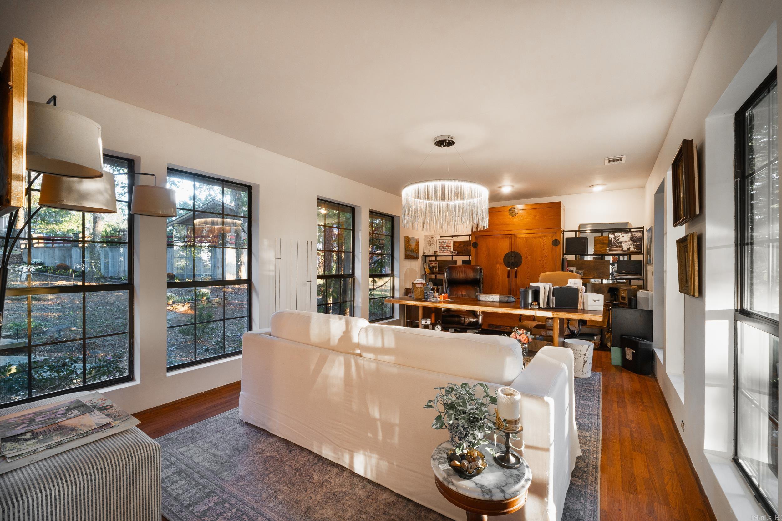 4 Briarwood Ln Clarksville, AR 72830