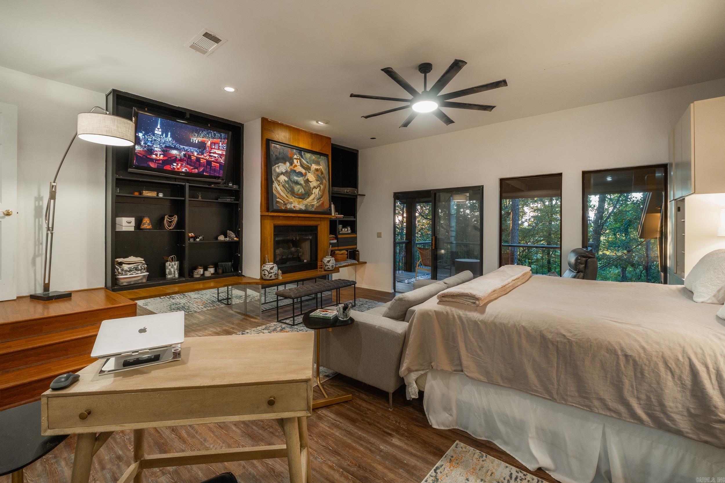 4 Briarwood Ln Clarksville, AR 72830