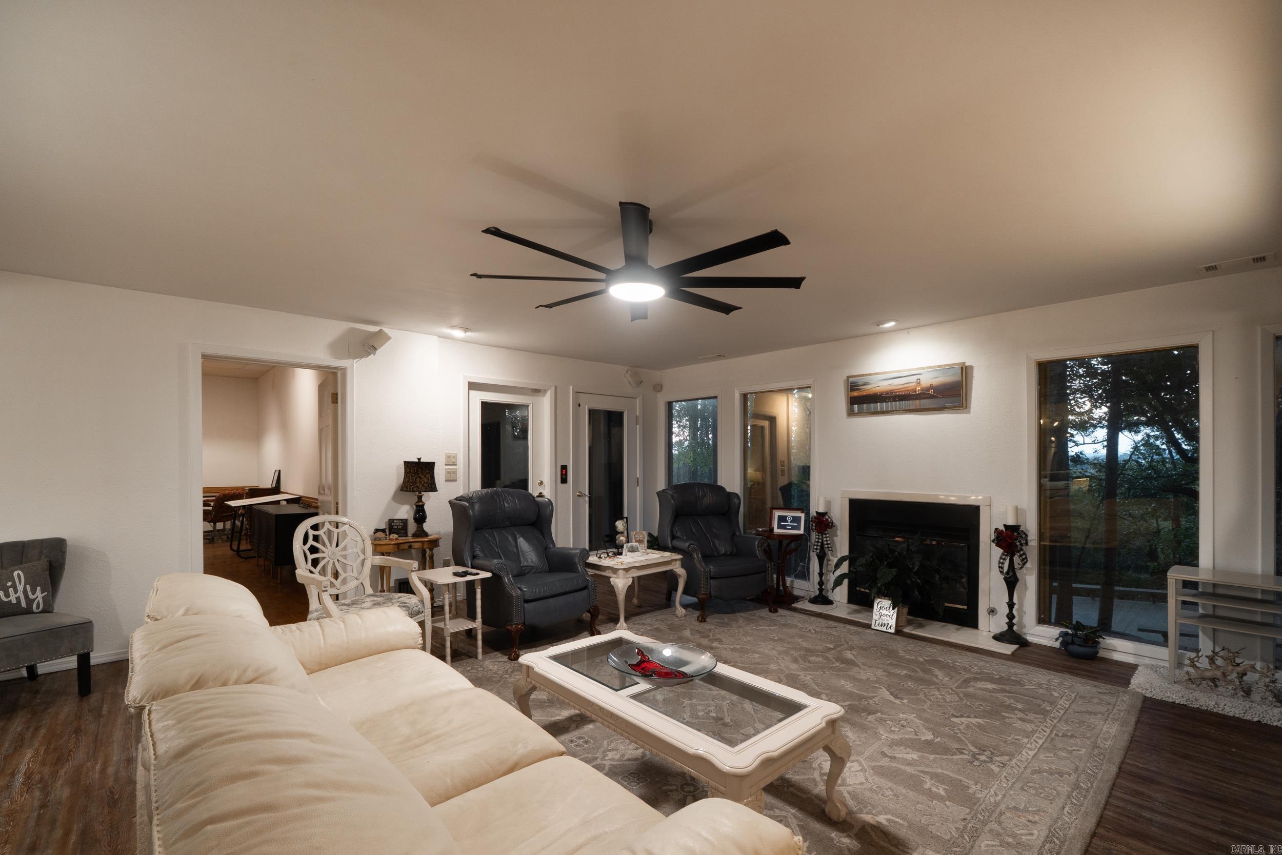 4 Briarwood Ln Clarksville, AR 72830