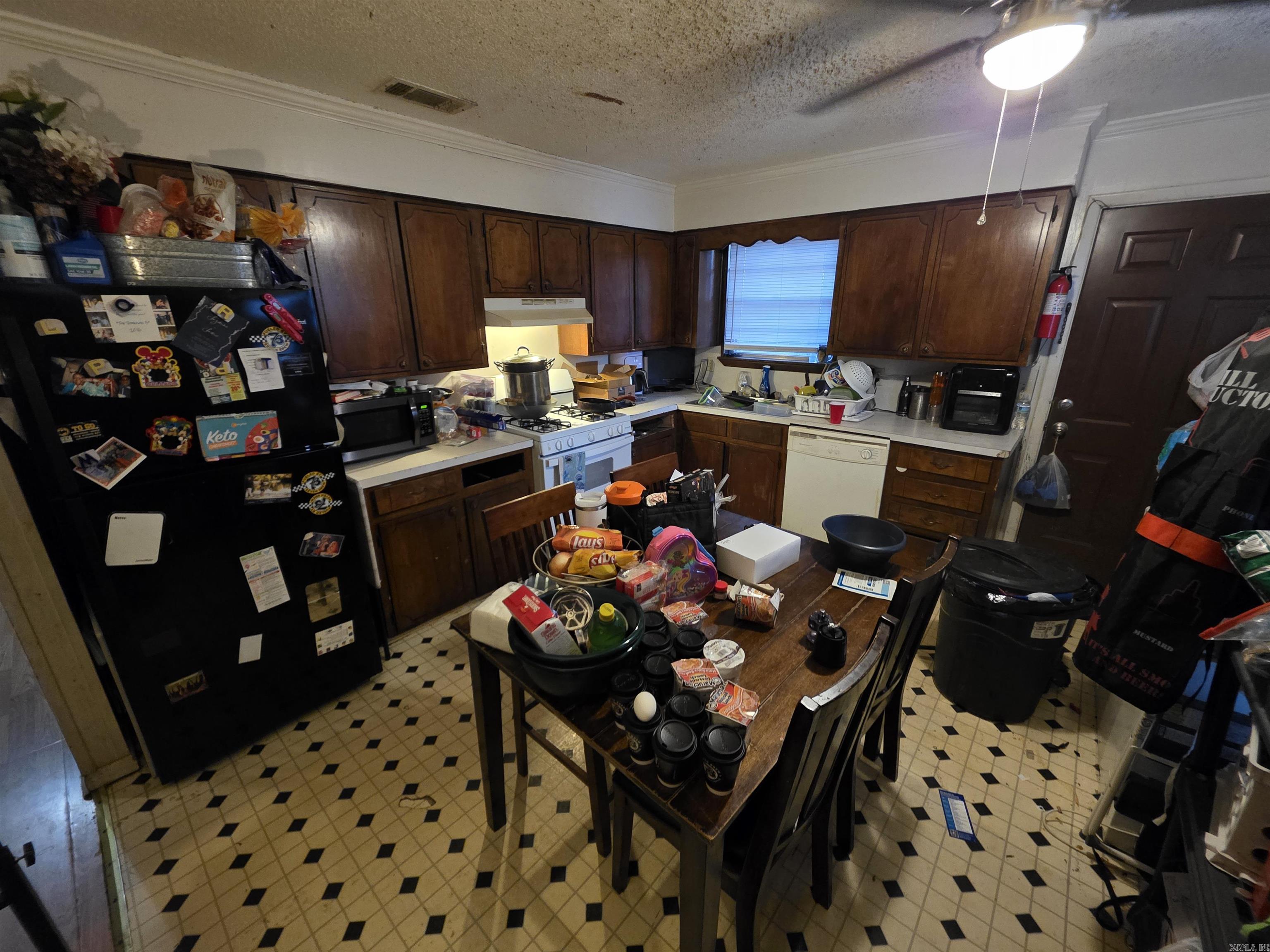 610/612 Newcastle Dr  Sherwood, AR