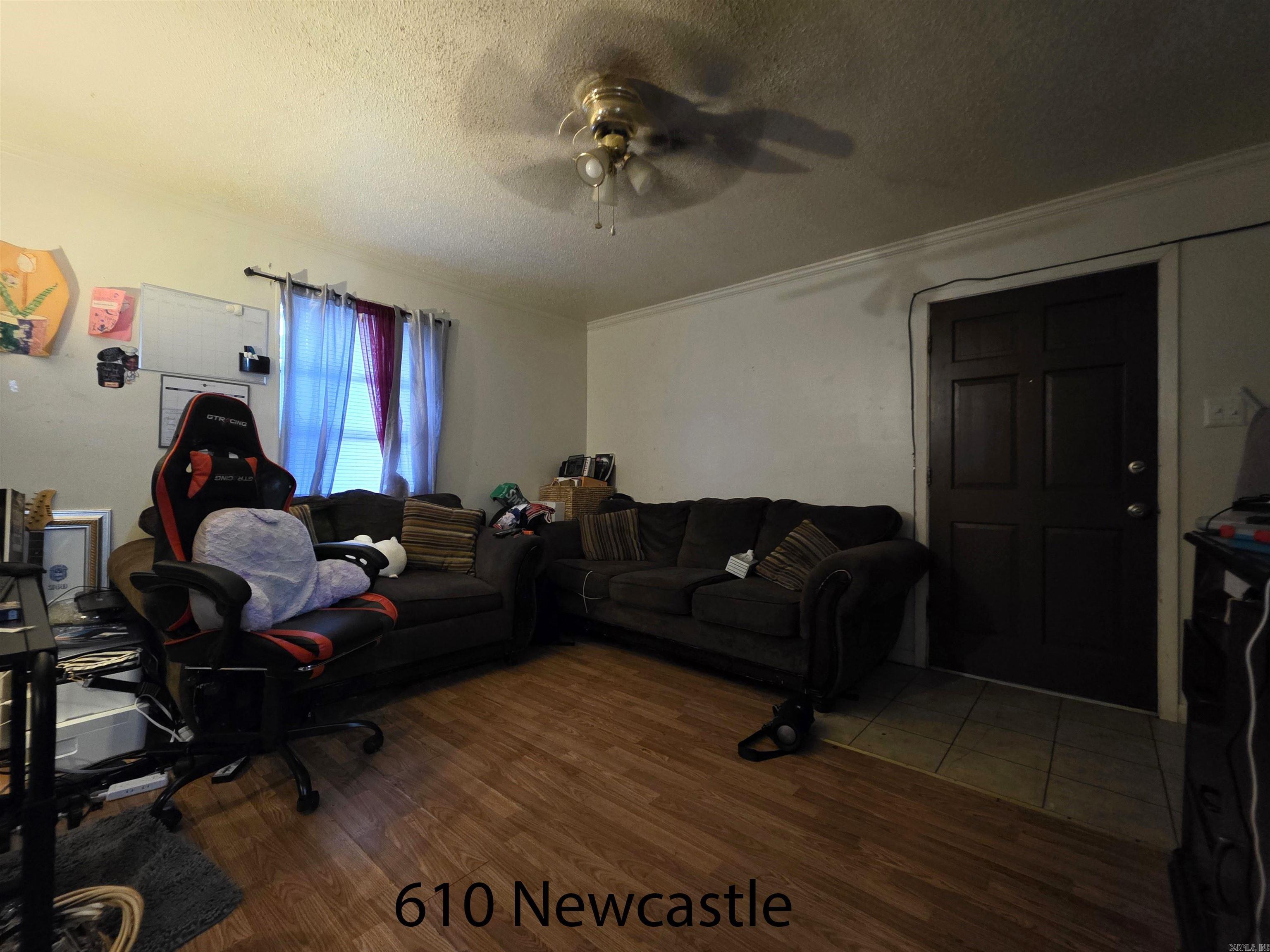 610/612 Newcastle Dr  Sherwood, AR