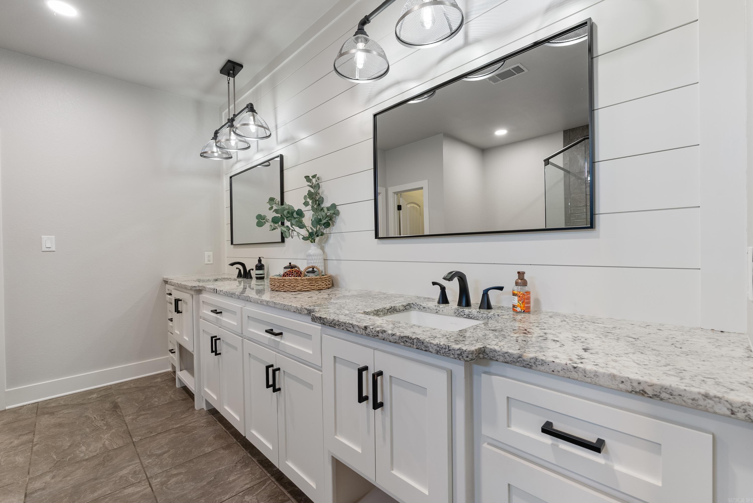 101 Burgess Lane Greenbrier, AR 72058