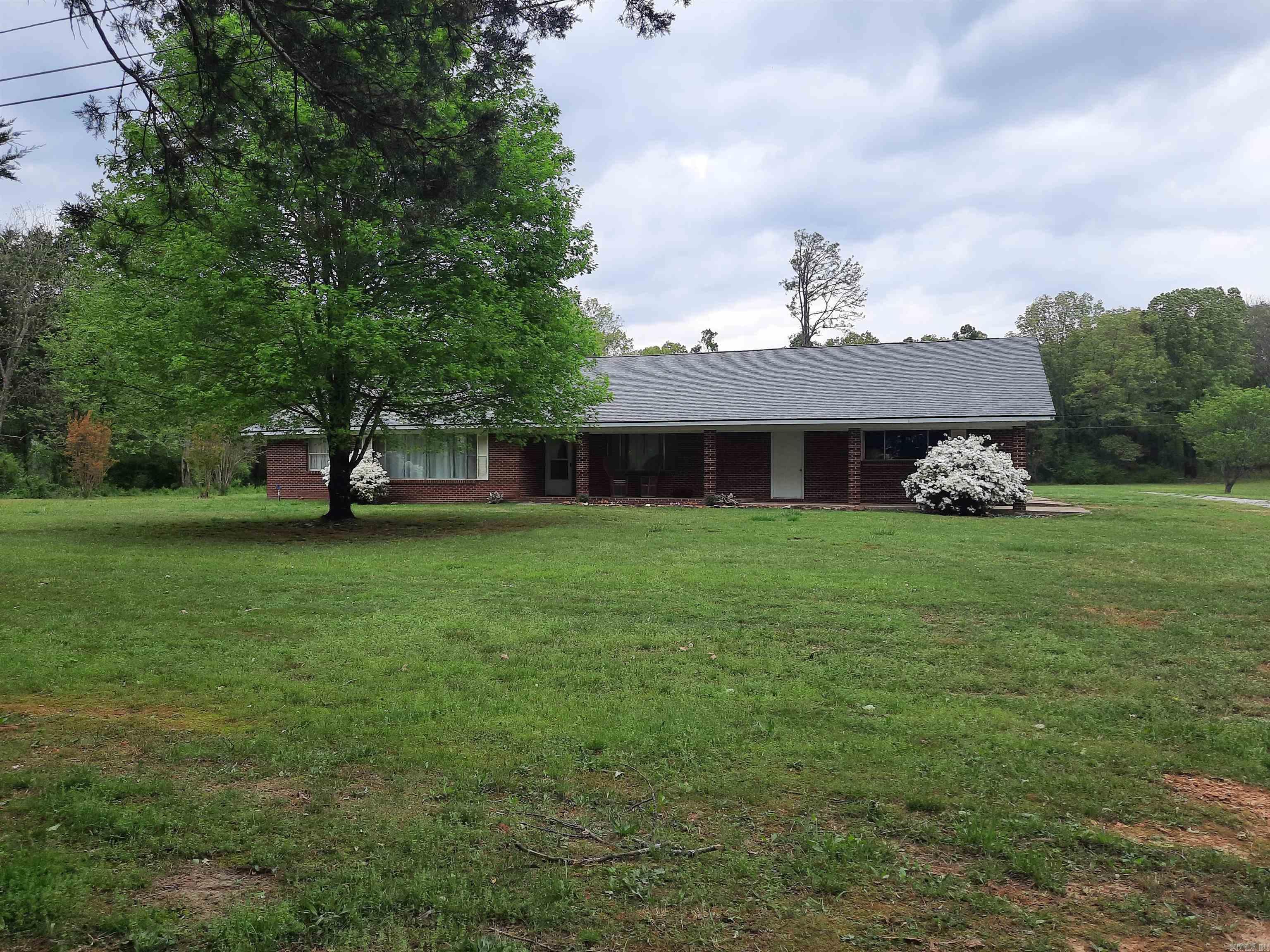 506 Hell Creek  Mountain View, AR