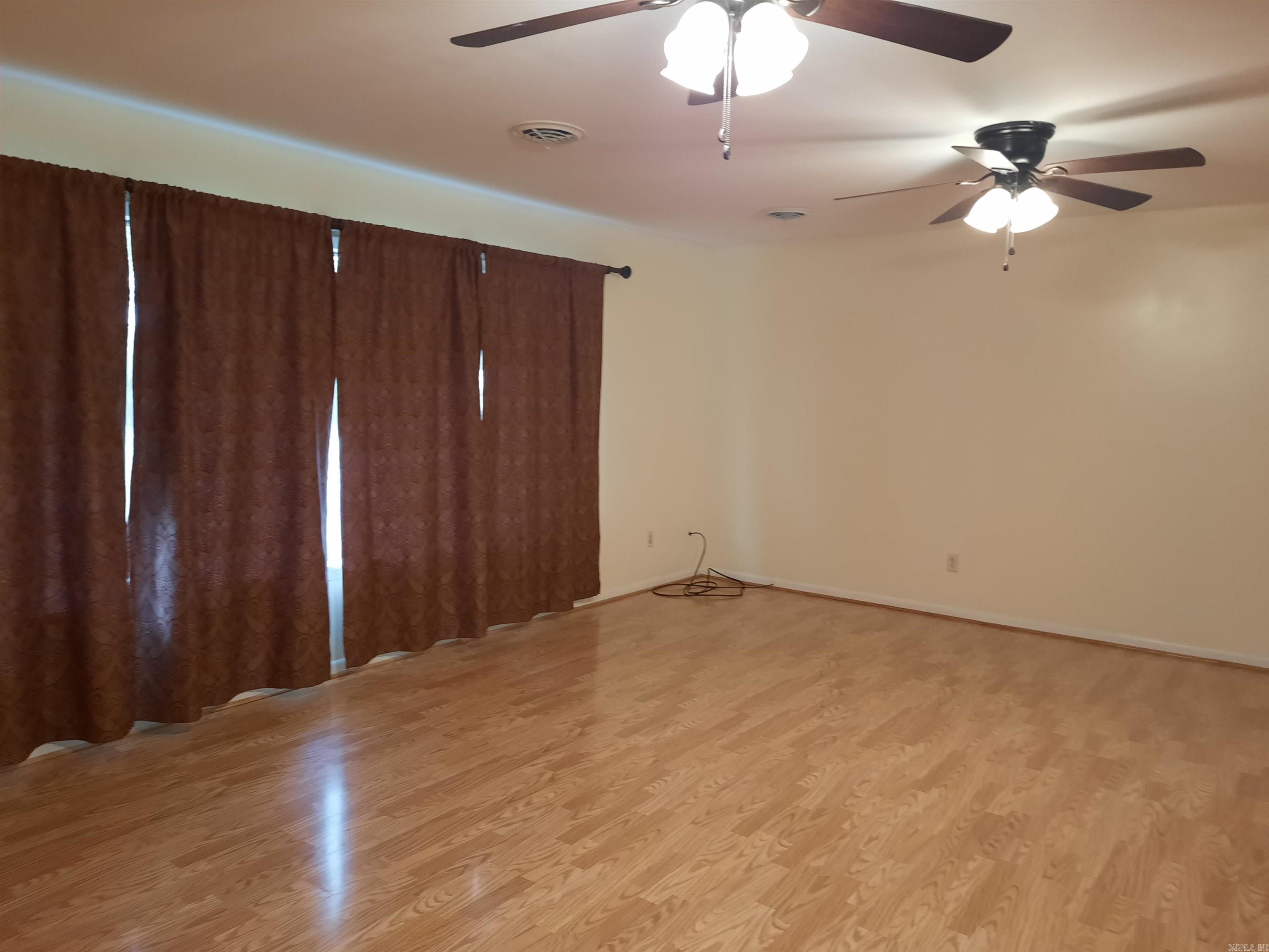 506 Hell Creek  Mountain View, AR