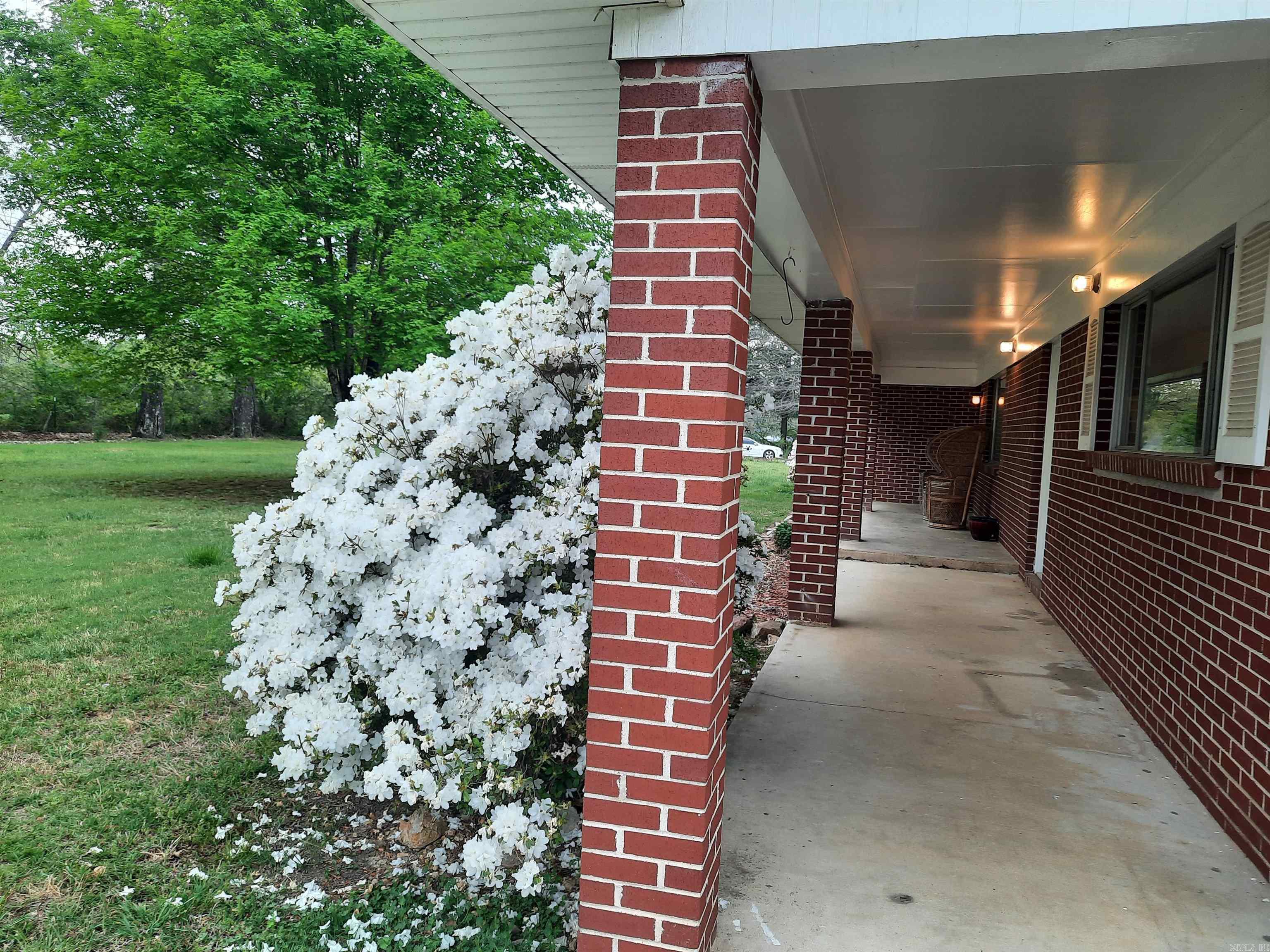 506 Hell Creek  Mountain View, AR