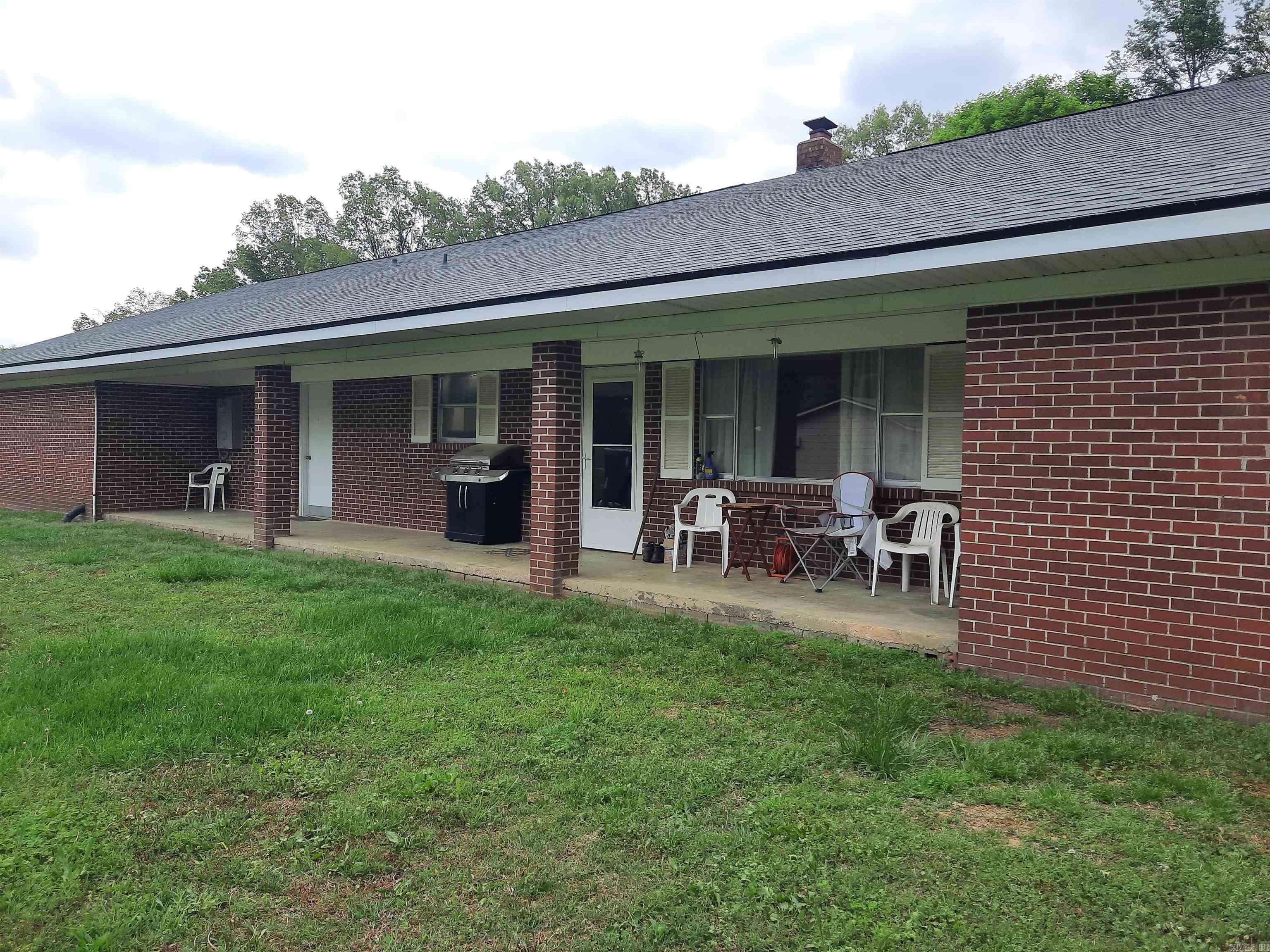 506 Hell Creek  Mountain View, AR