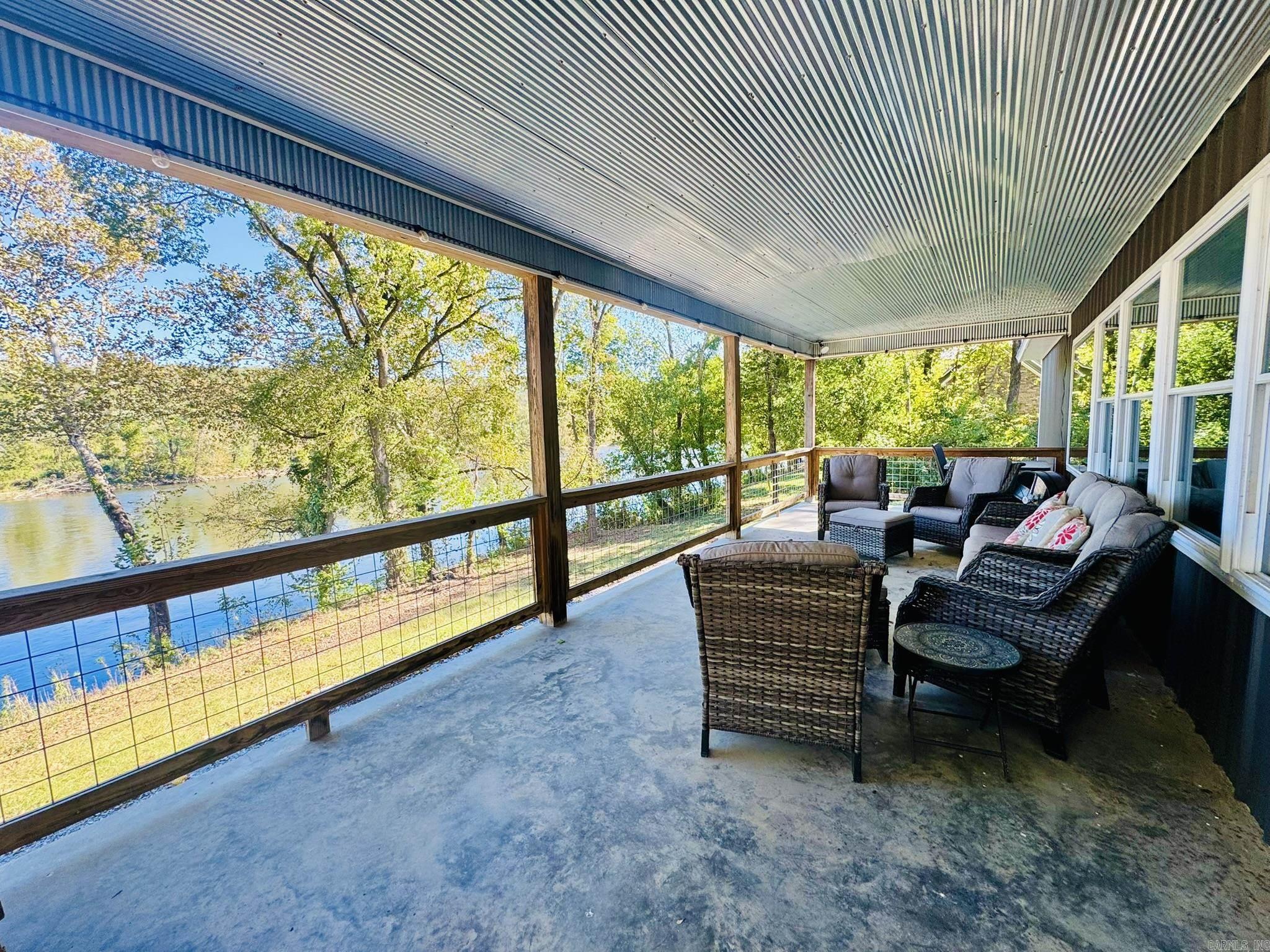 701 Sunset Valley  Mountain View, AR