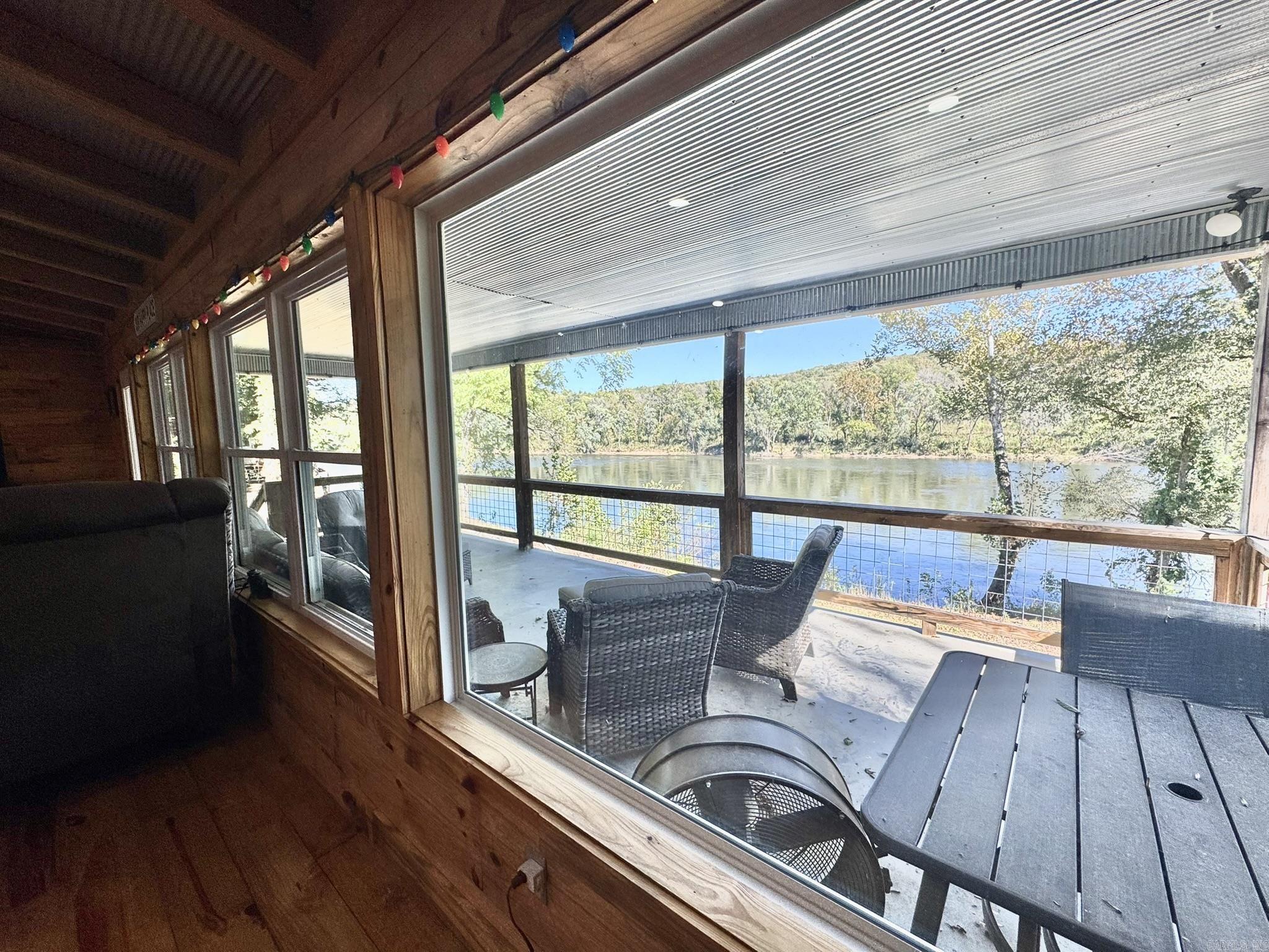 701 Sunset Valley  Mountain View, AR