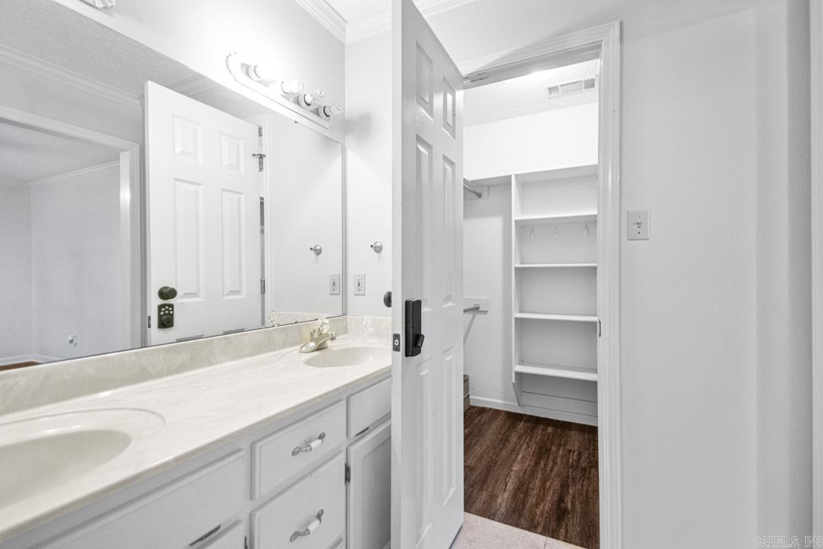 20511 Hardy Dr Little Rock, AR 72206