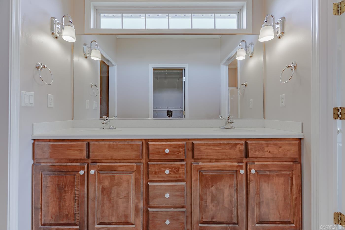 901 Balcom Ln Lane Trumann, AR 72472